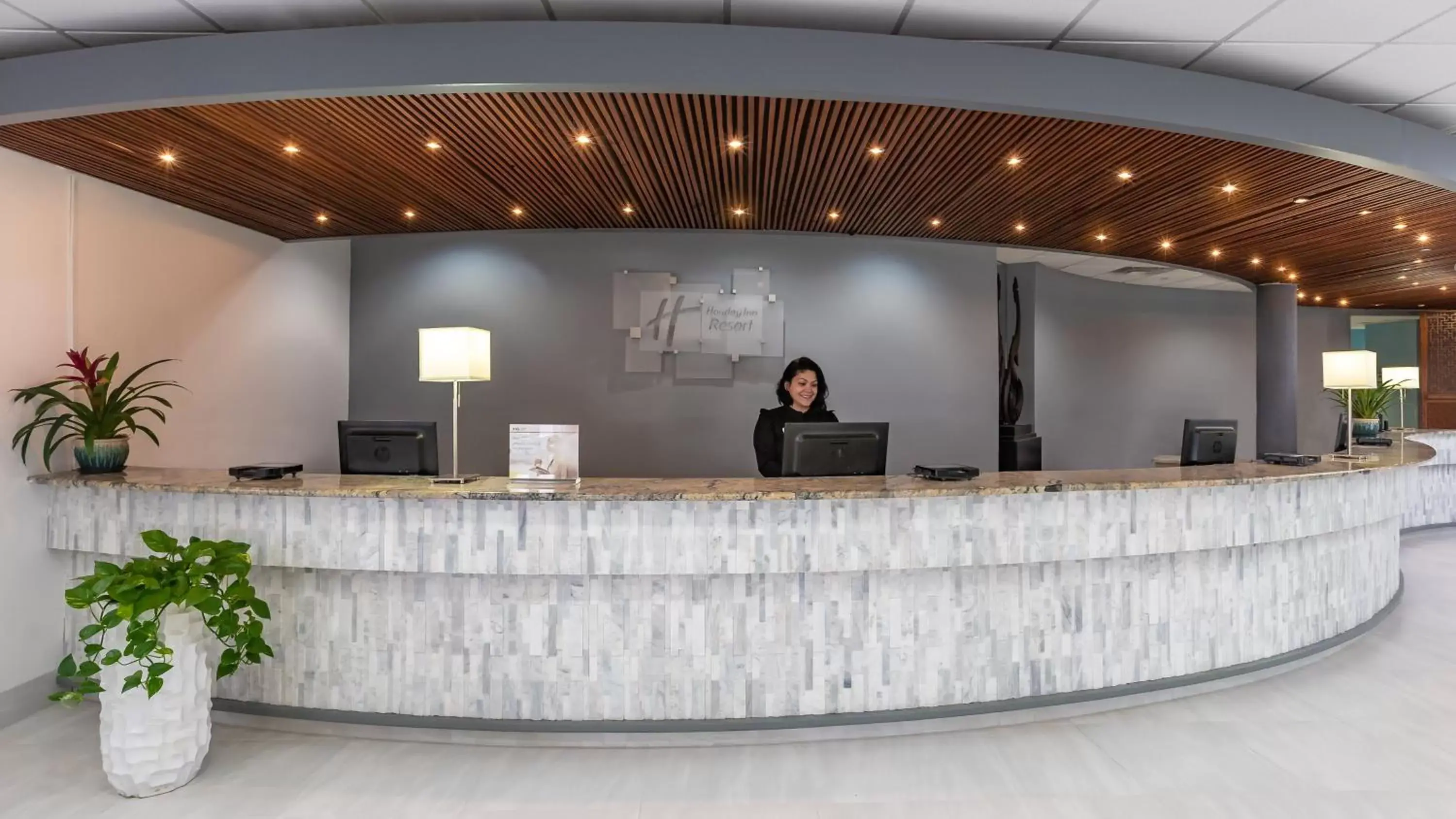 Property building, Staff in Holiday Inn Resort Panama City Beach - Beachfront, an IHG Hotel