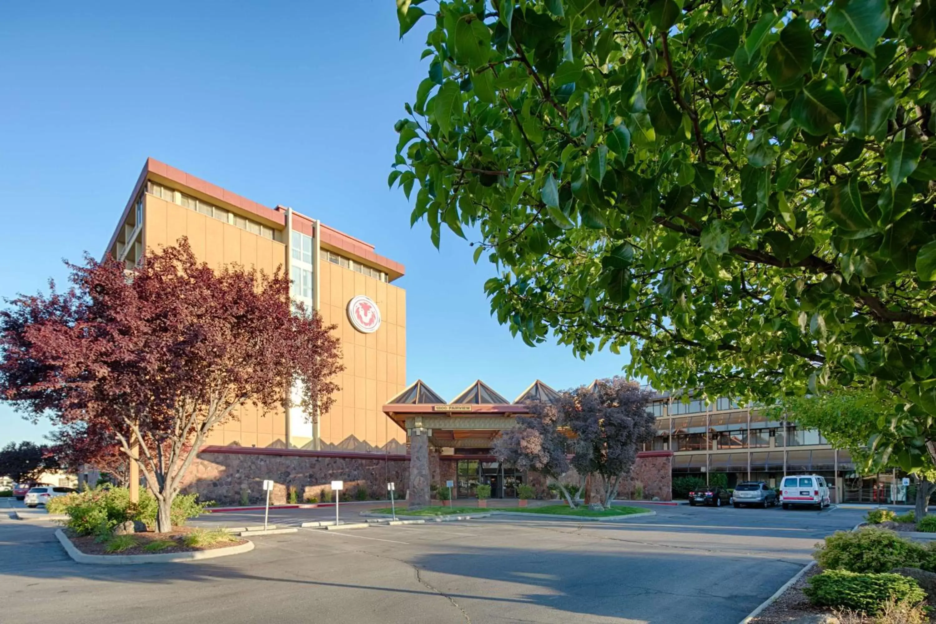 Property Building in Red Lion Hotel Boise Downtowner