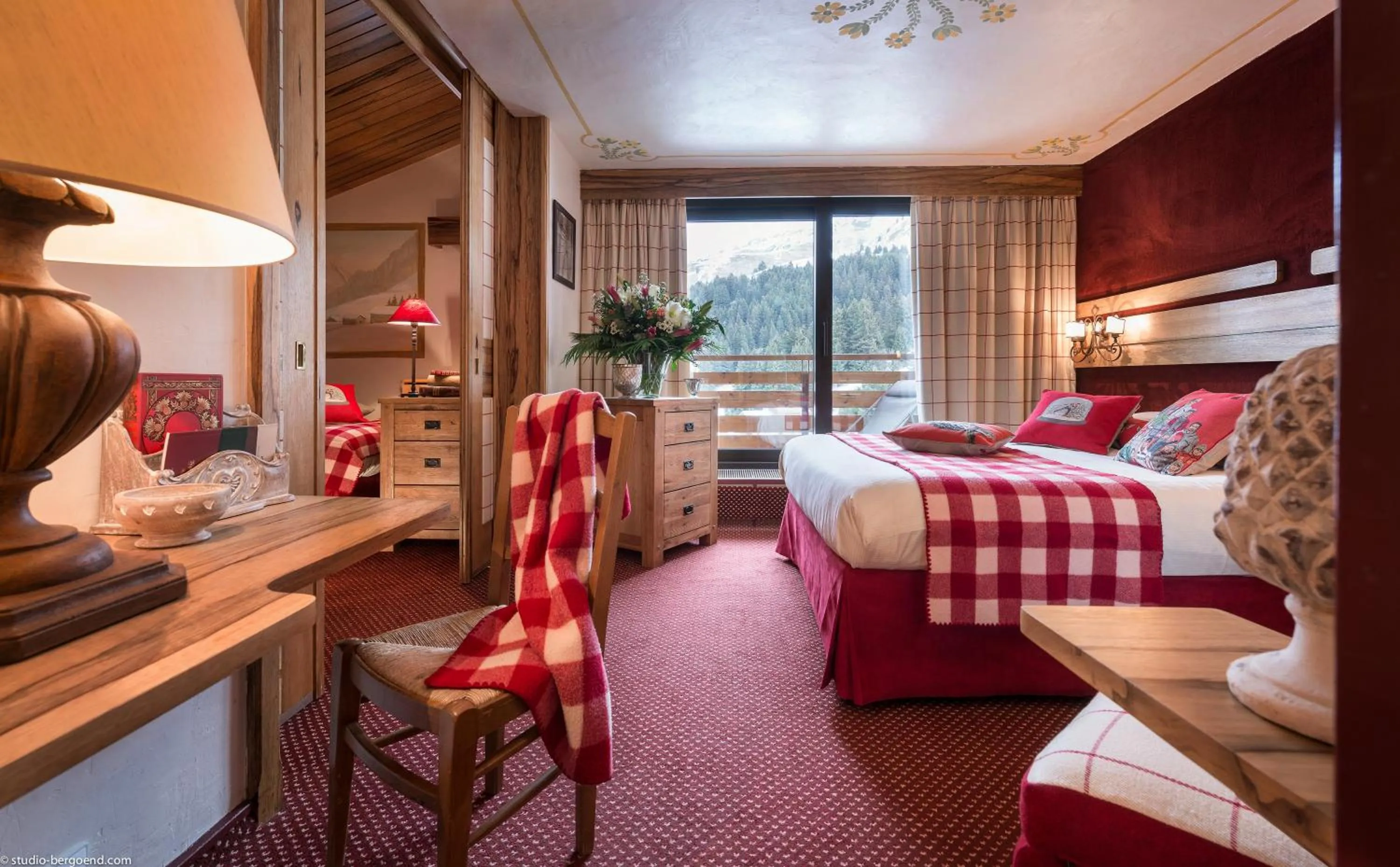 Photo of the whole room, Bed in Hôtel Alpen Ruitor