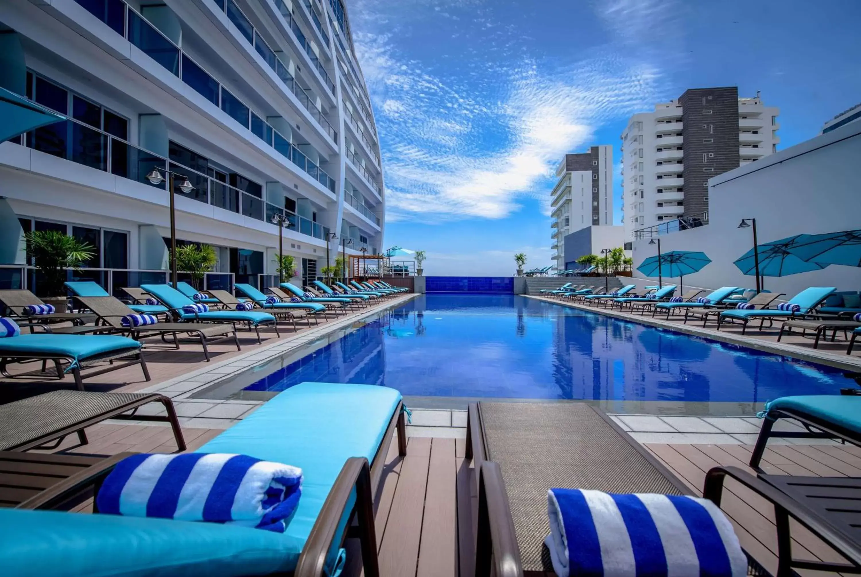 Day, Swimming Pool in Wyndham Manta Sail Plaza Hotel and Convention Center