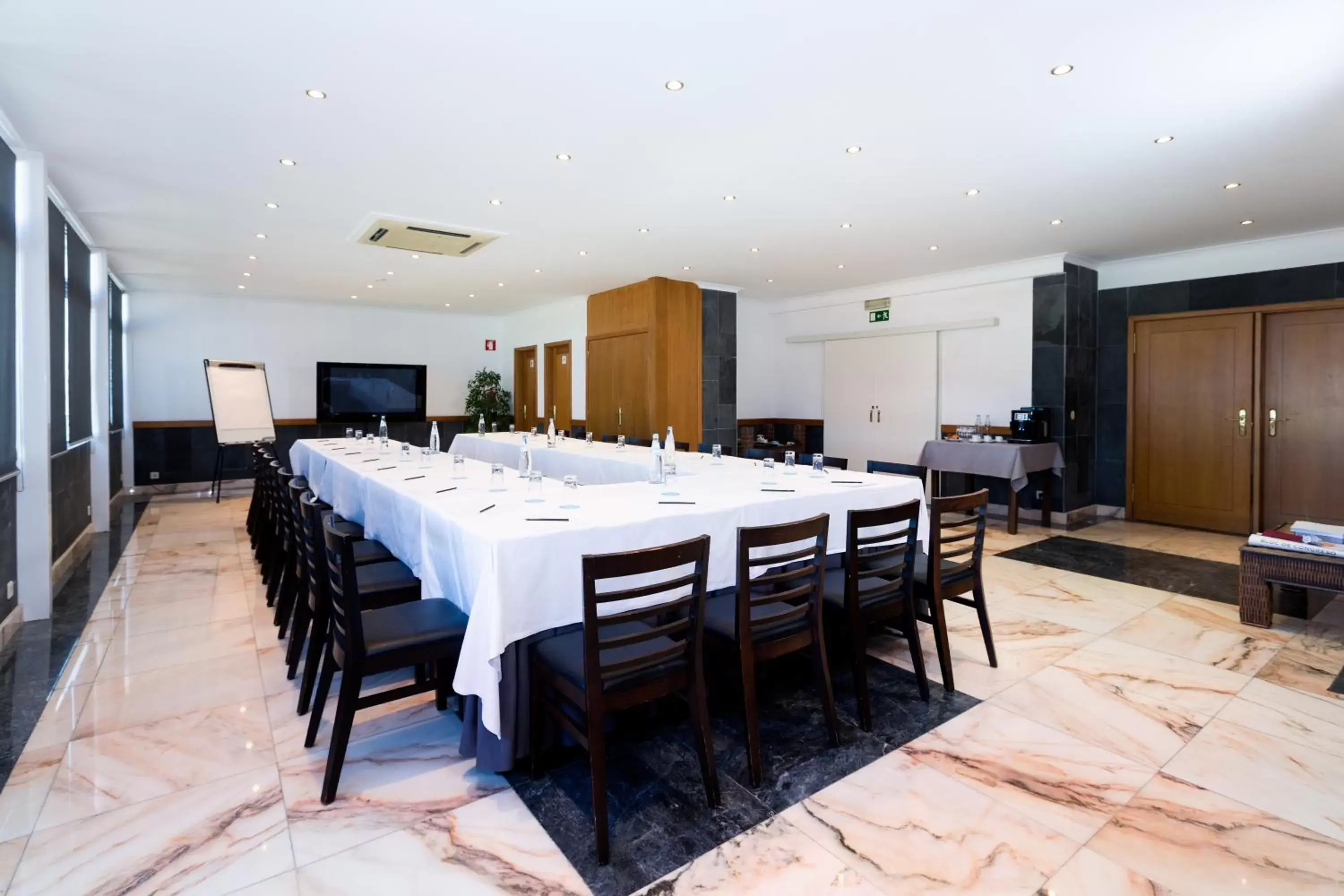 Meeting/conference room in Velamar Boutique Hotel