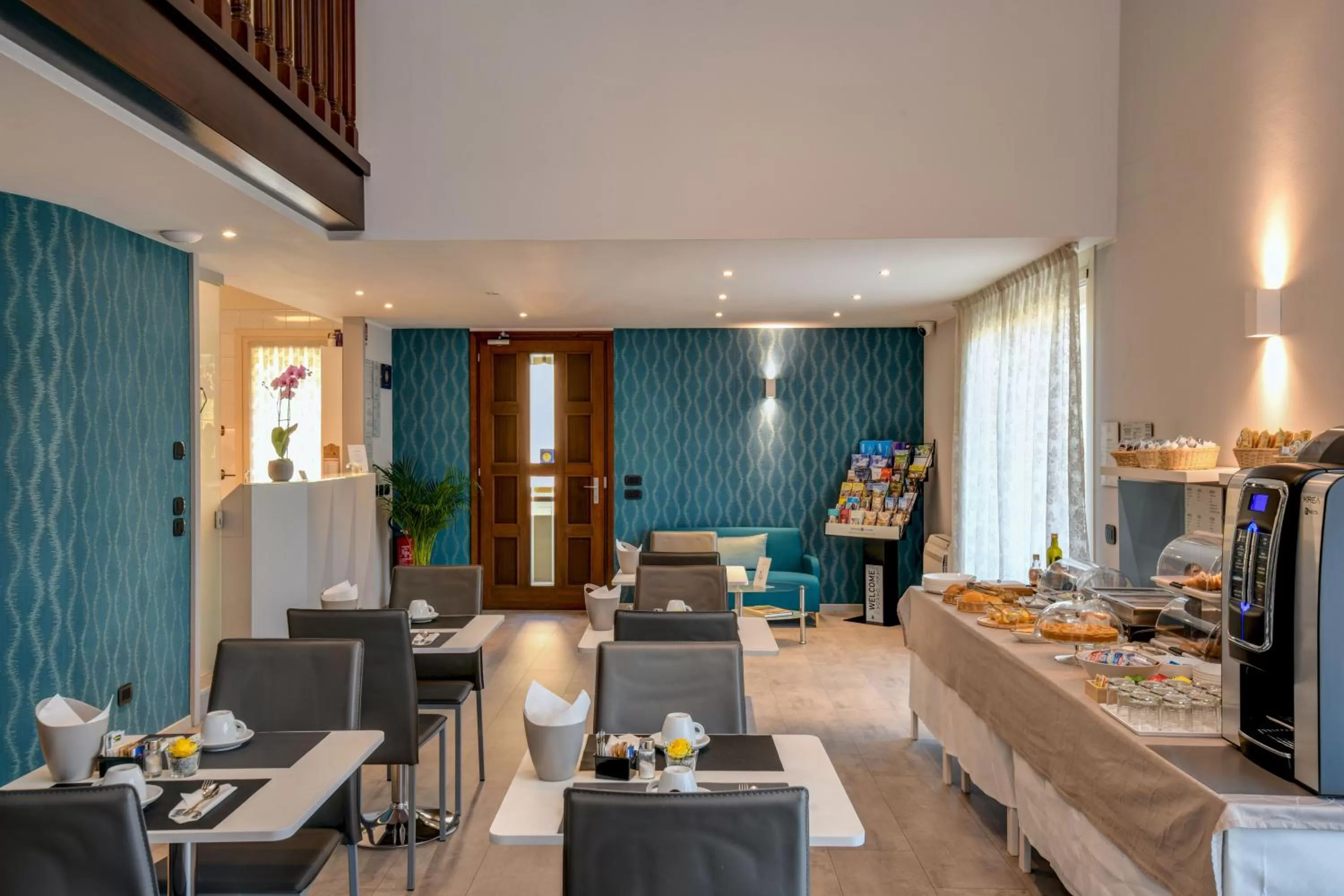 Food, Restaurant/Places to Eat in Garda Diamant