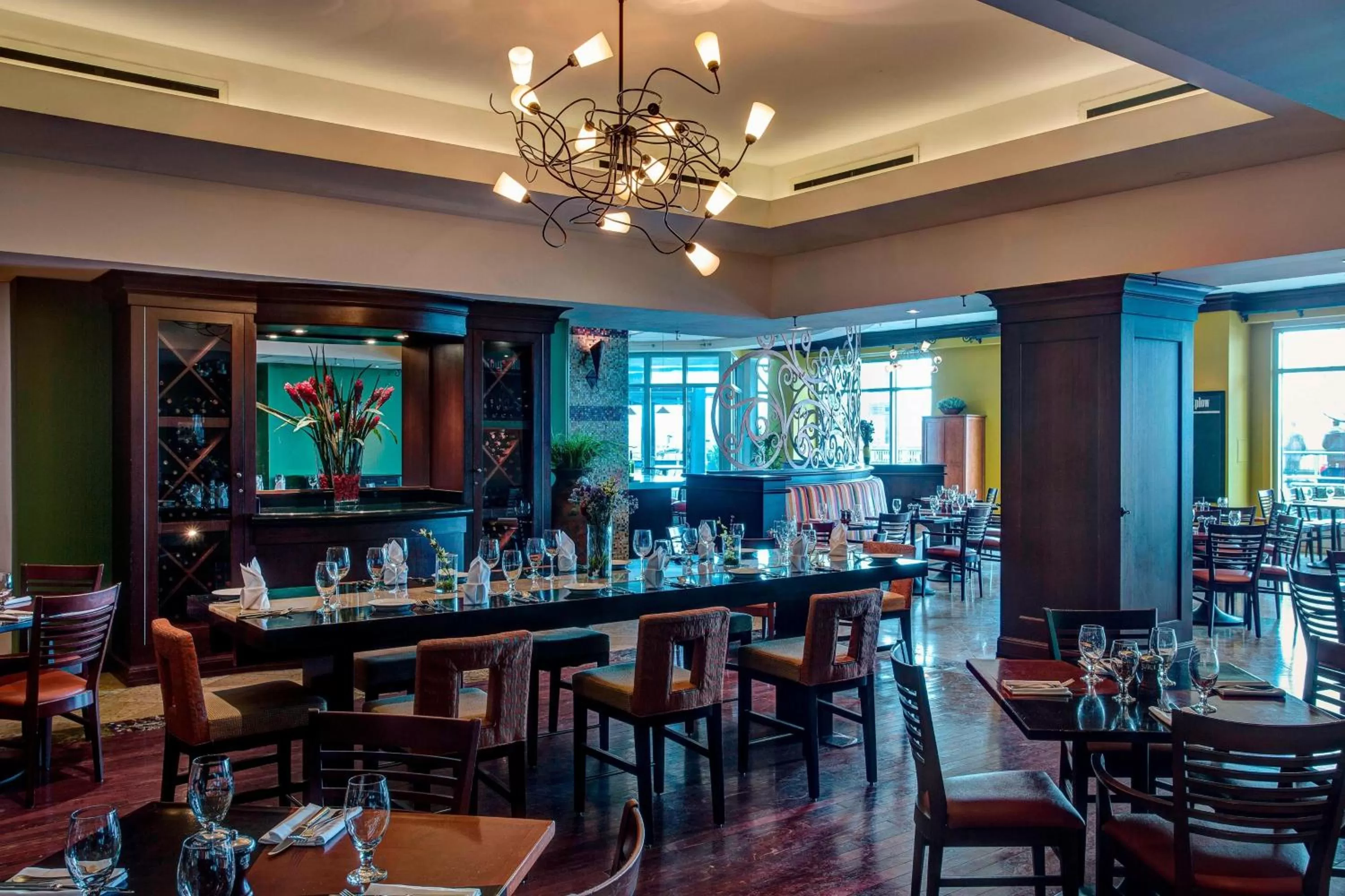 Restaurant/places to eat in Seattle Marriott Waterfront