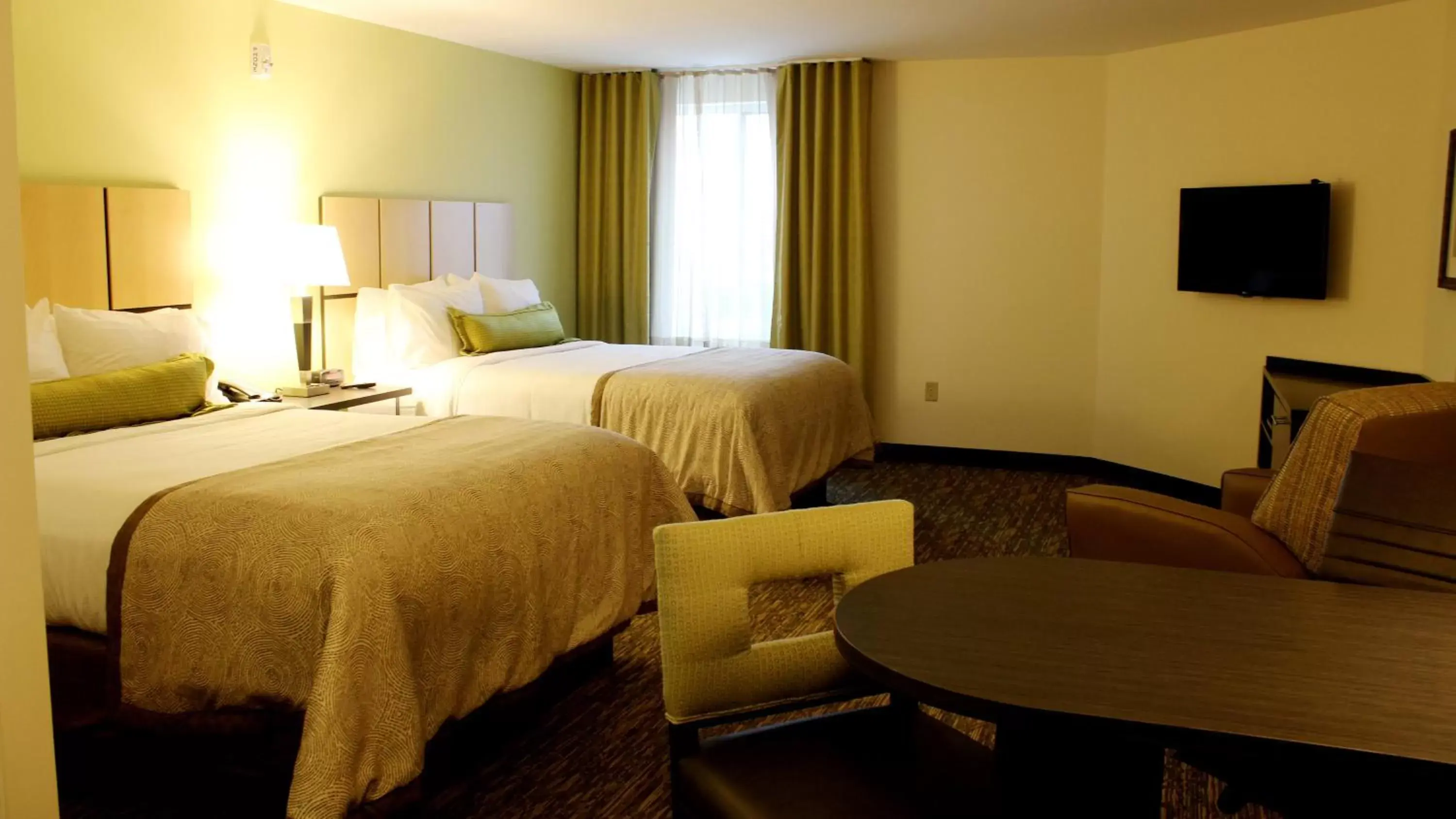 Queen Suite with Two Queen Beds - Disability Access in Candlewood Suites Sioux City - Southern Hills, an IHG Hotel