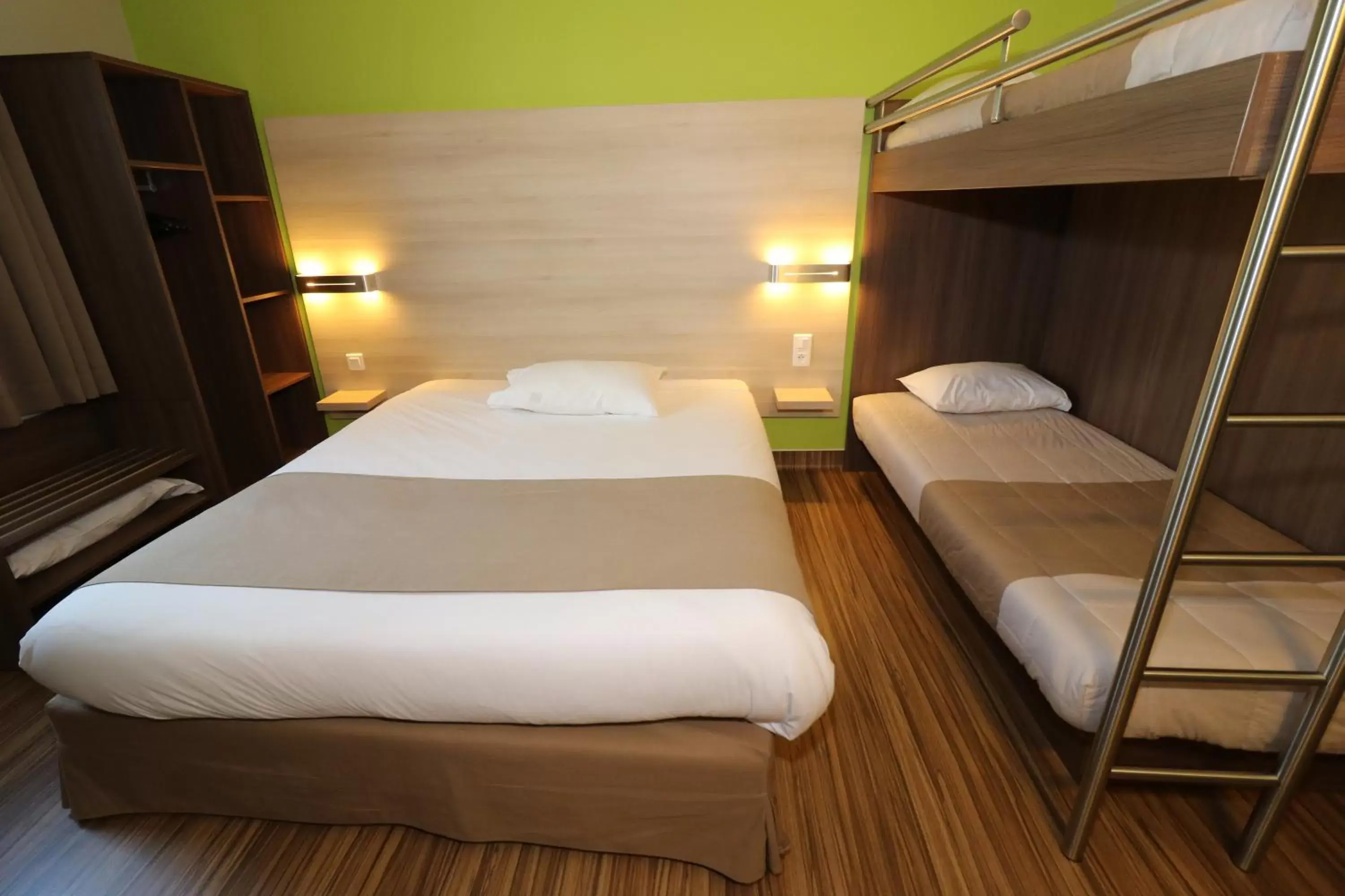 bunk bed, Bed in Ekho Hotel Grenoble Nord Saint Egrève