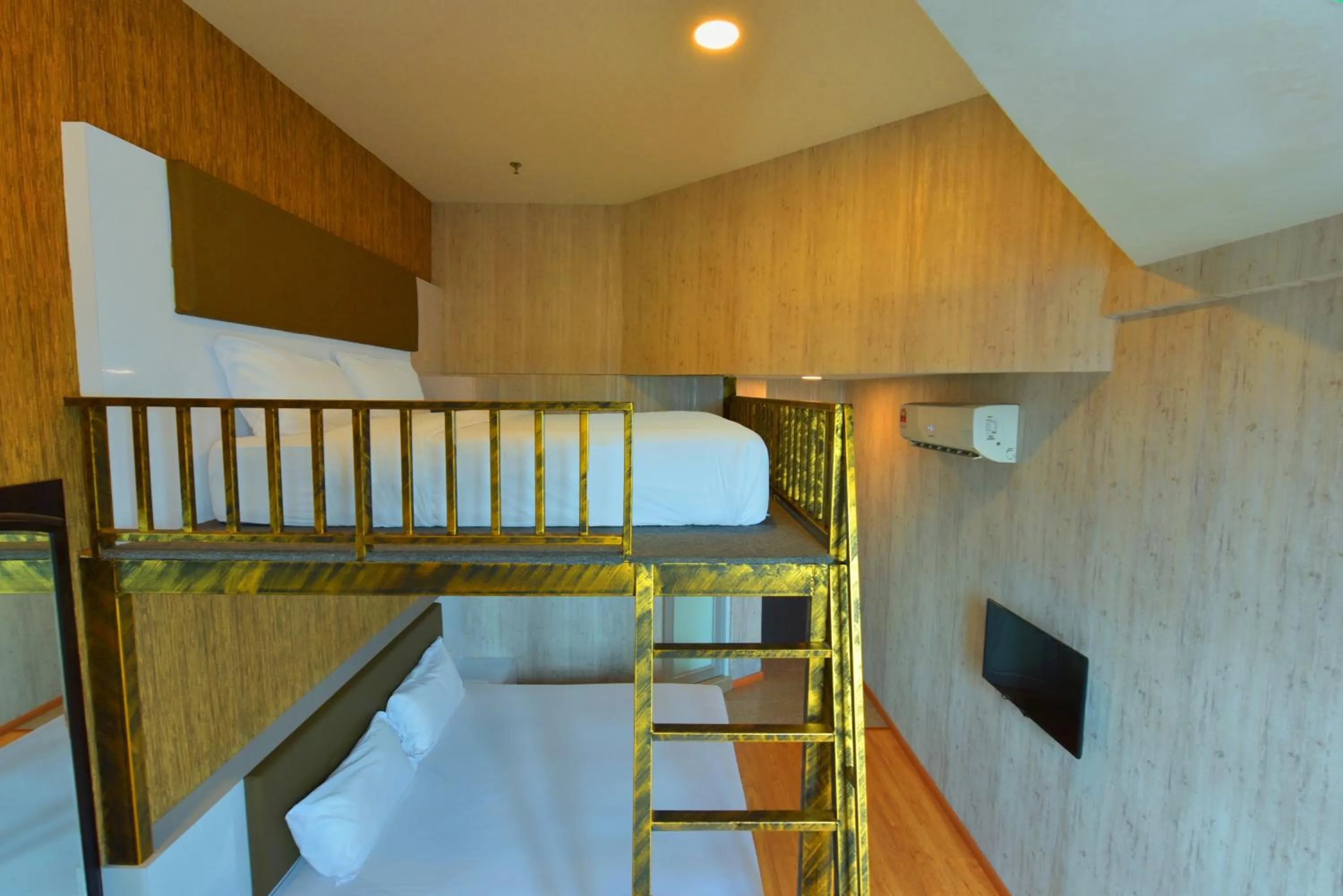 Bedroom, Bed in Townhouse OAK Hotel Holmes Johor Jaya