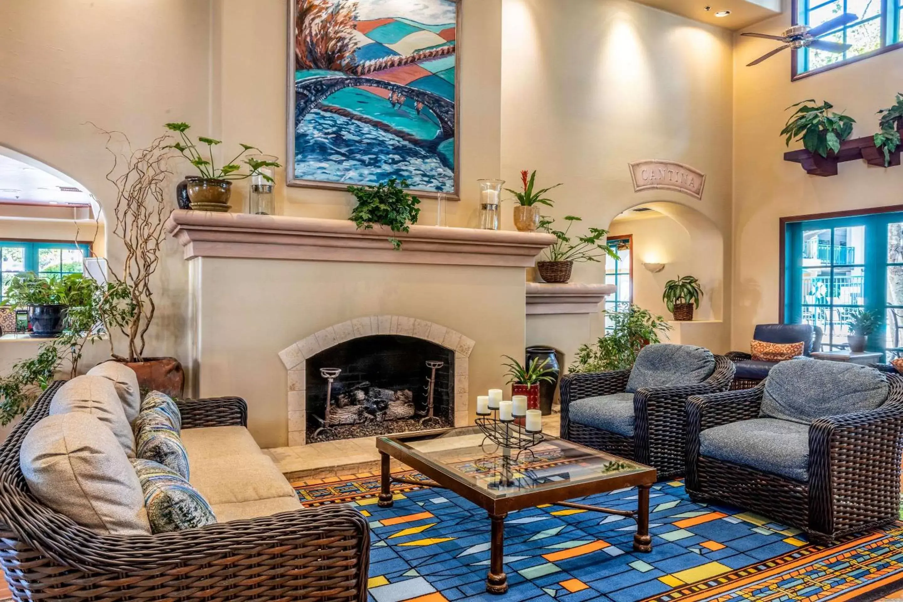 Lobby or reception, Seating Area in Quality Suites Downtown San Luis Obispo