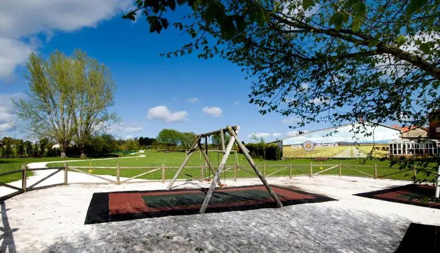 Garden, Children's Play Area in Ruta Jacobea