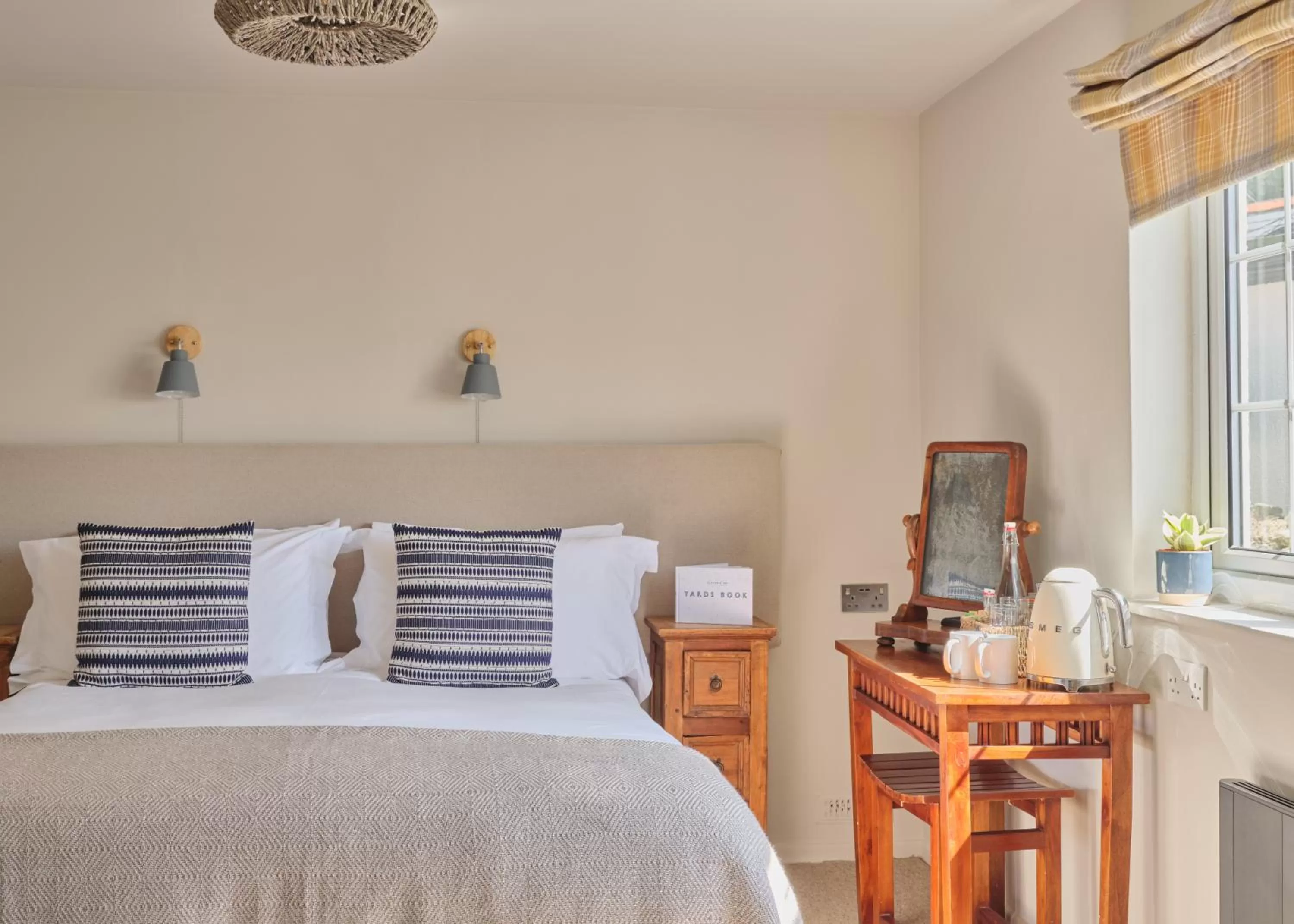 Coffee/tea facilities in The Old Ferry Inn