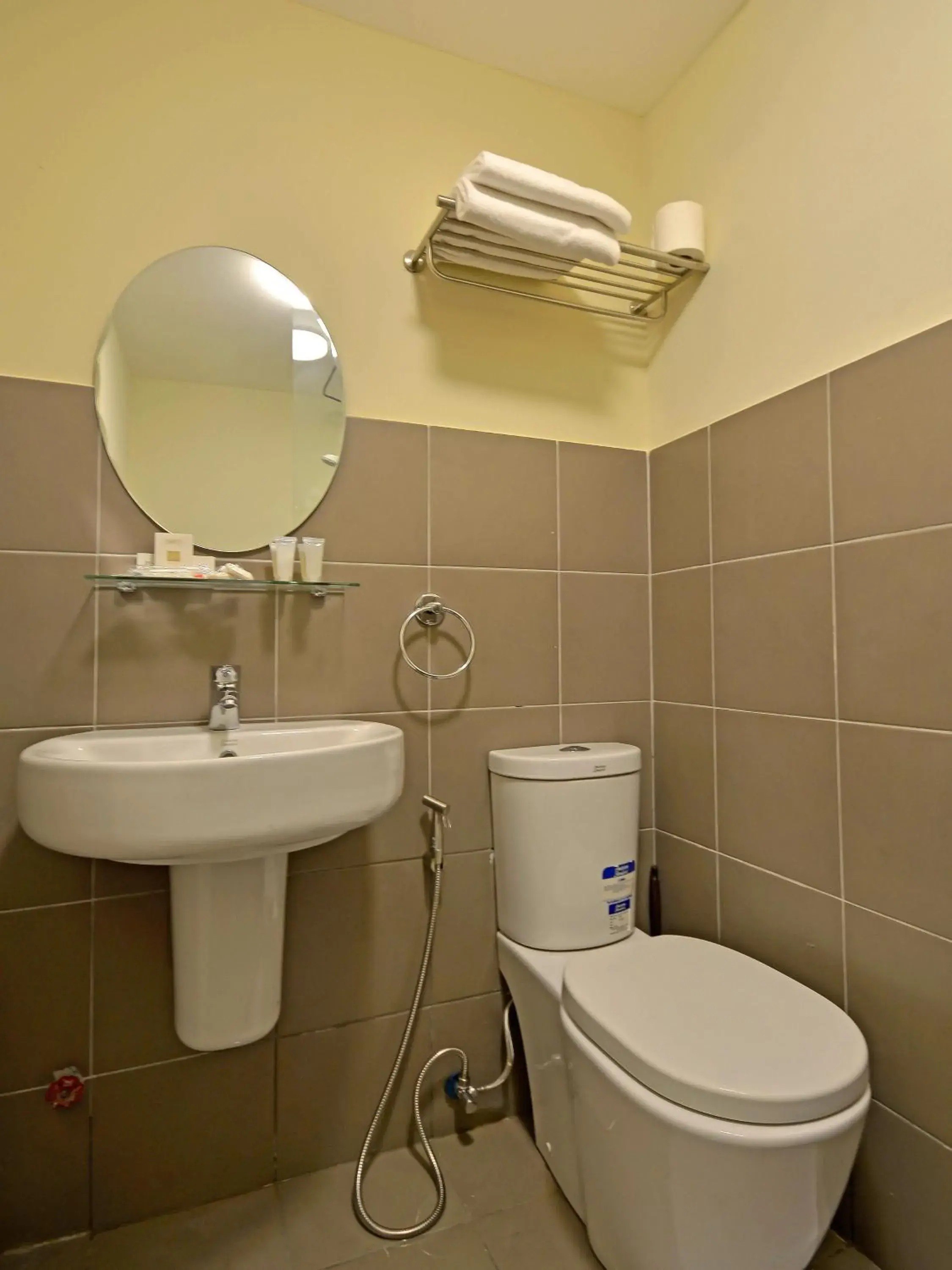 Bathroom in Currency Serviced Suites