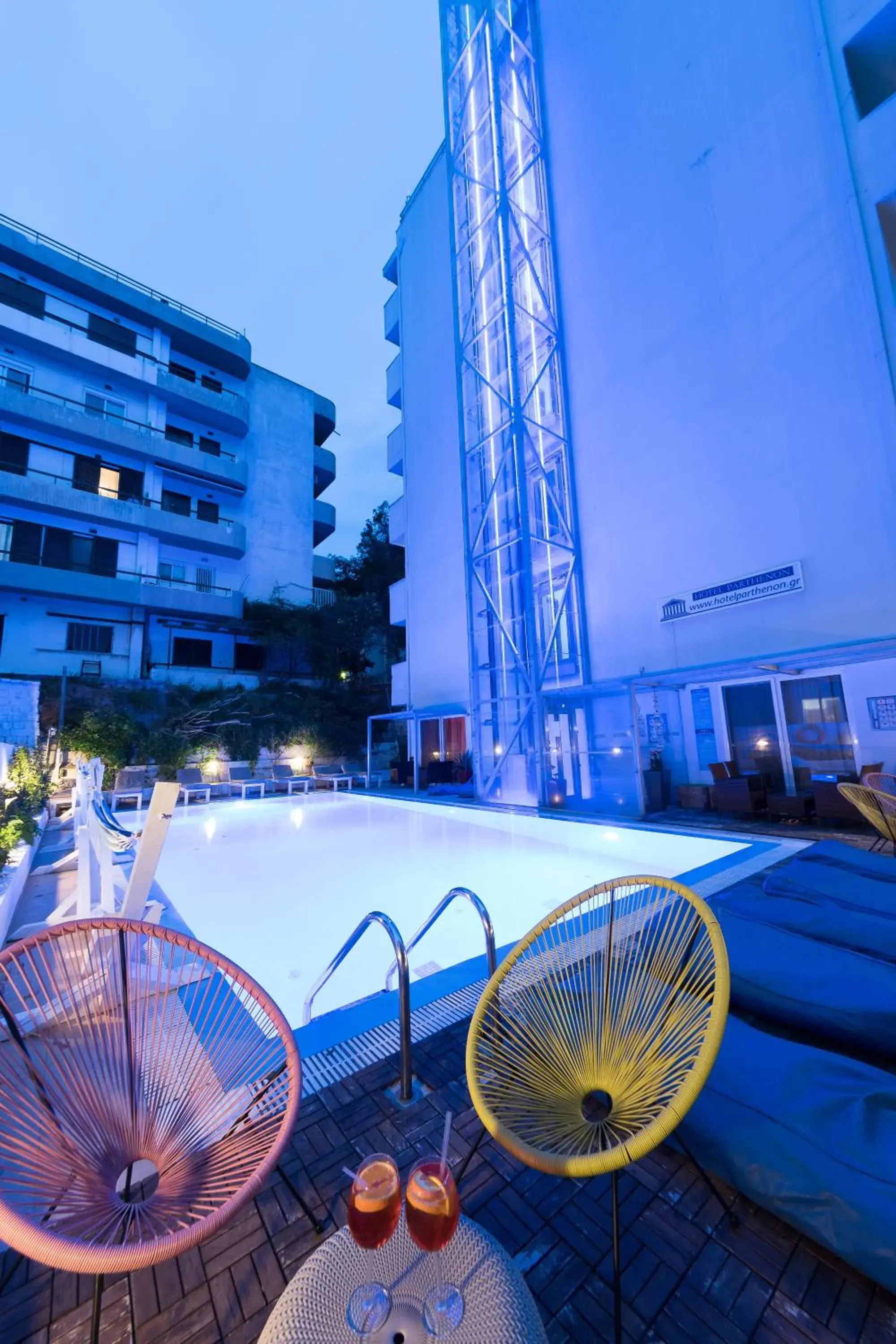 Property building, Swimming Pool in Hotel Parthenon Rodos city