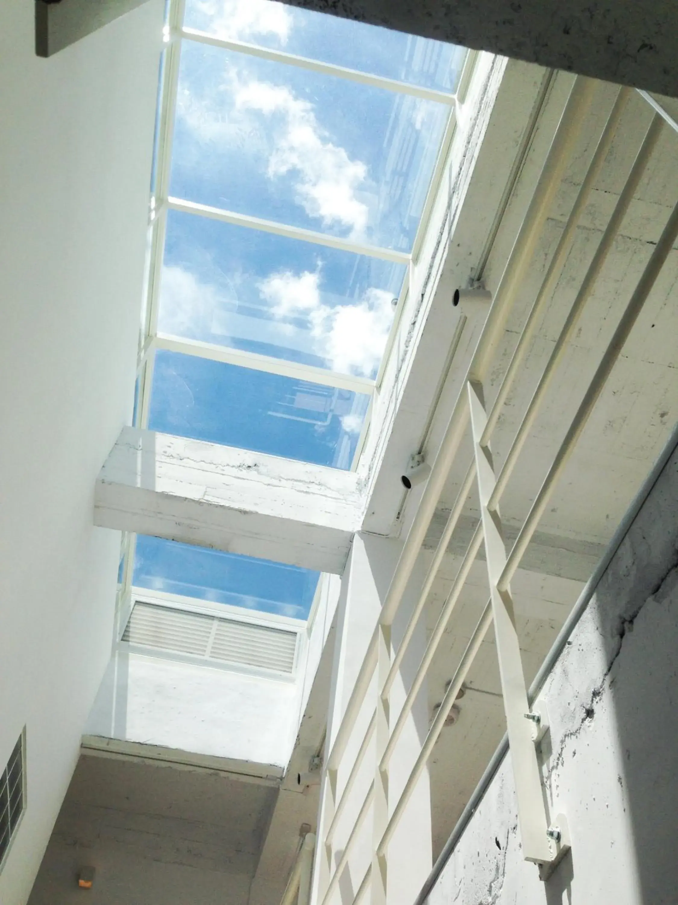 Property building in OwlStay Flip Flop Hostel - Garden Property building in OwlStay Flip Flop Hostel - Garden