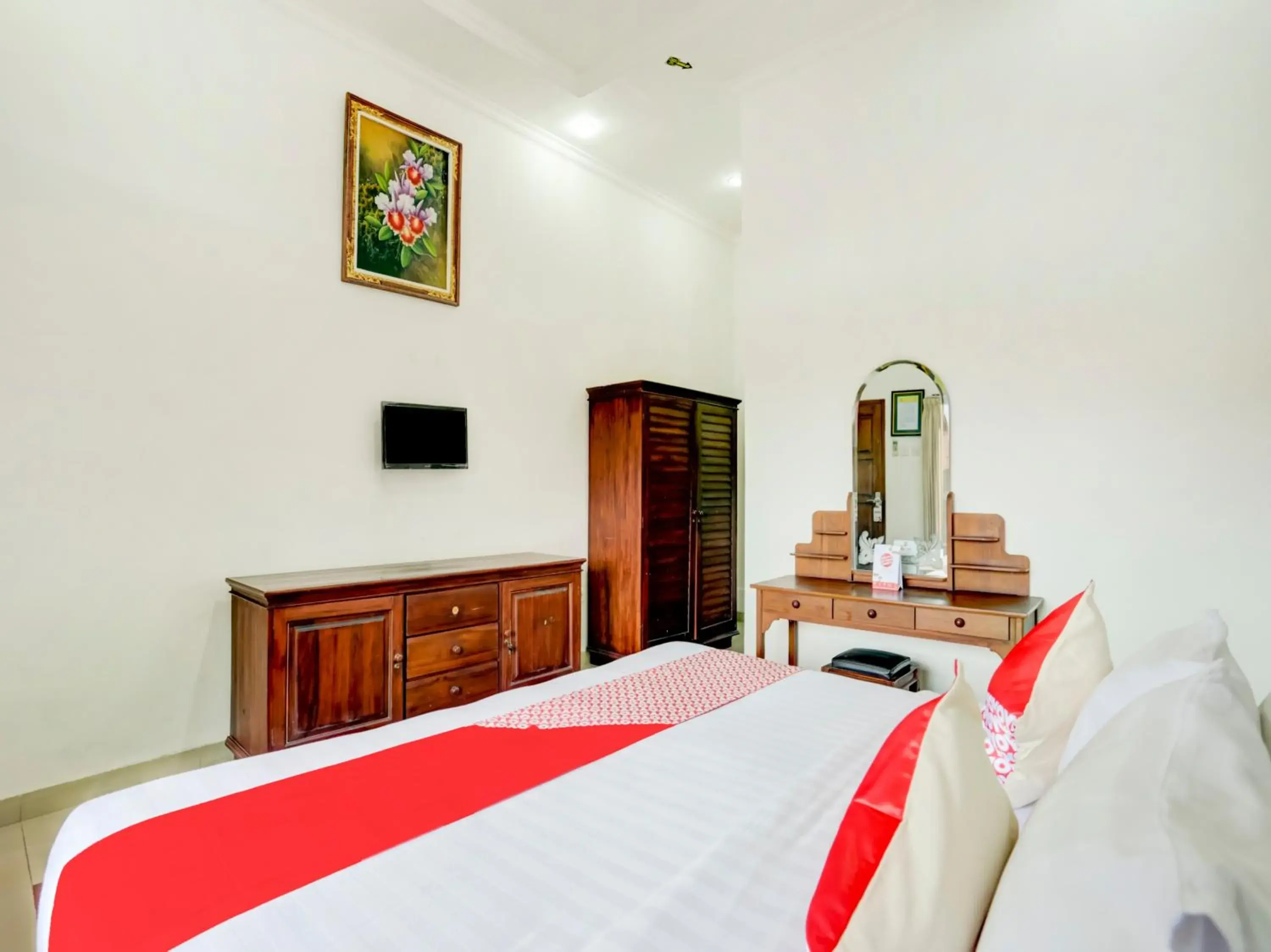 Bedroom, Bed in OYO 3261 Hotel Ratu