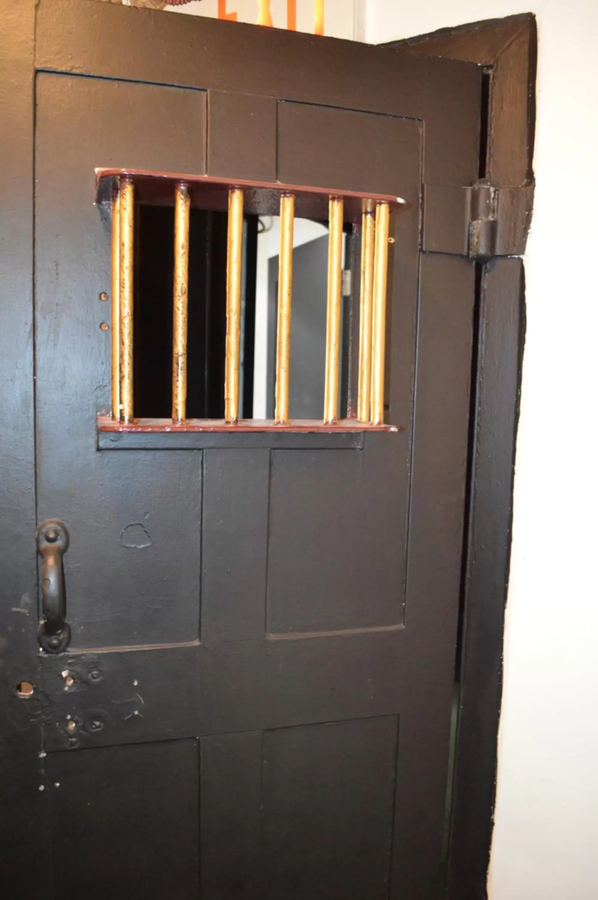 Facade/entrance, Bathroom in The King George Inn