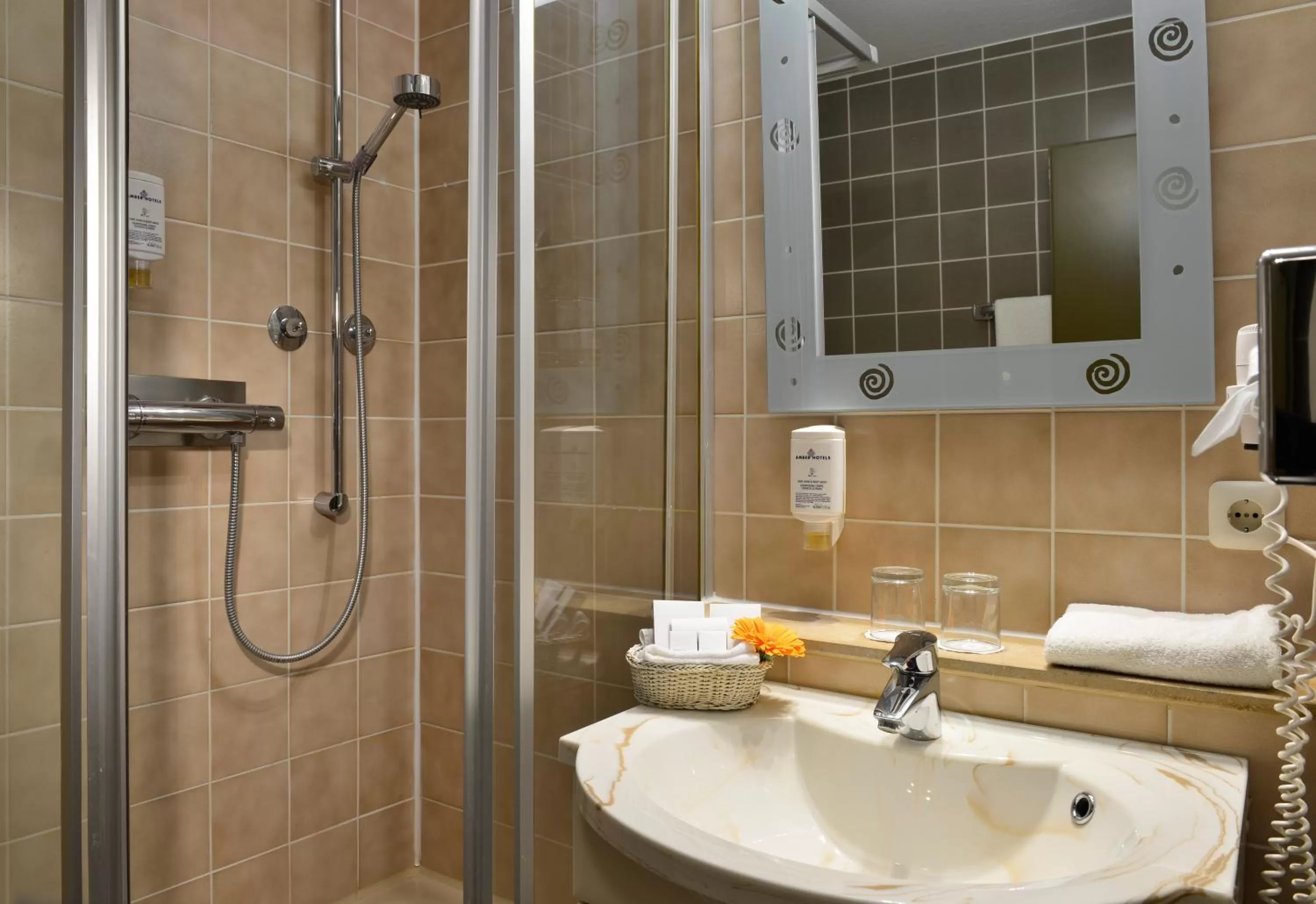 Shower in PLAZA INN Leonberg