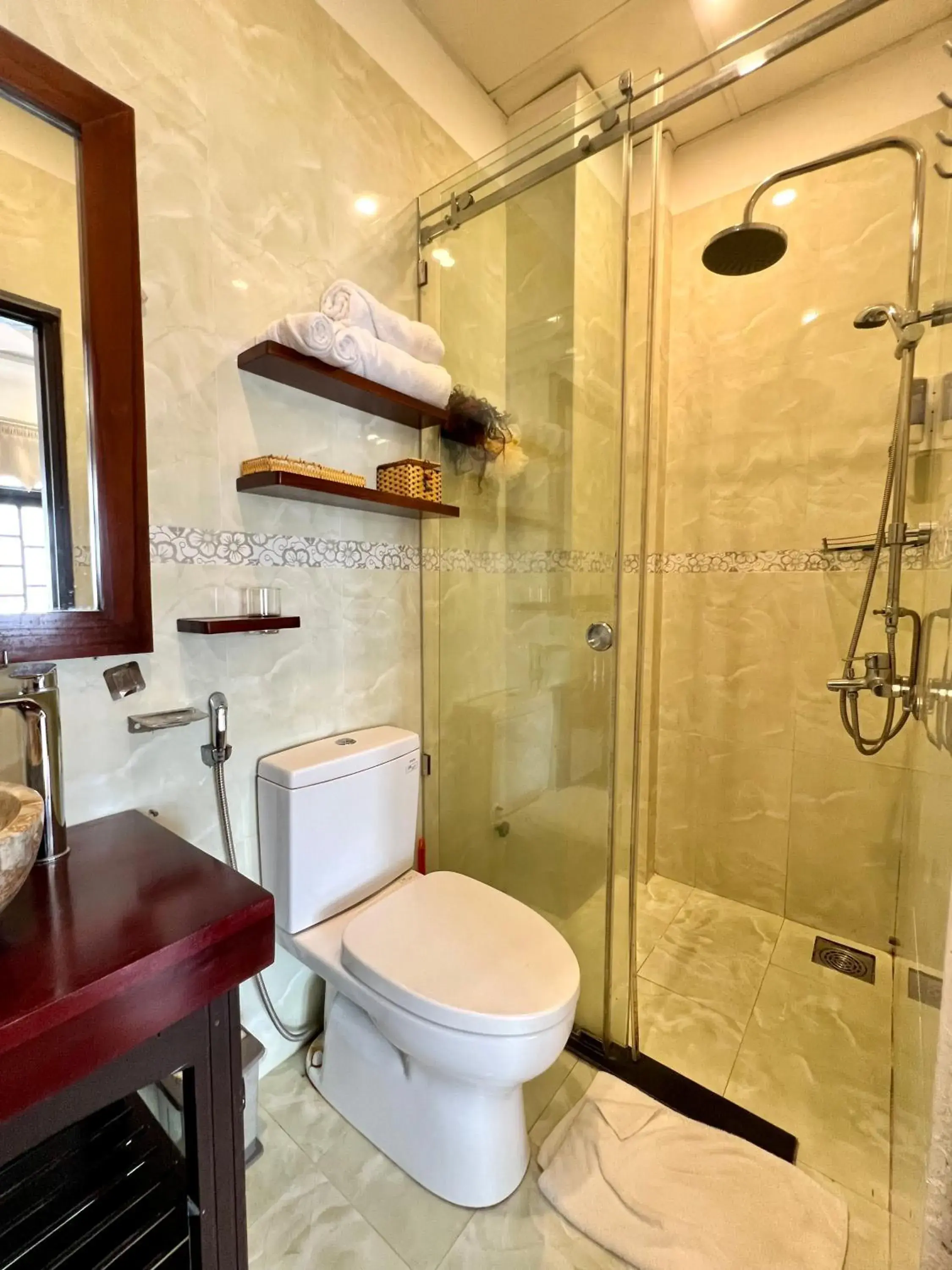 Shower, Bathroom in Hoi An Ngo Homestay