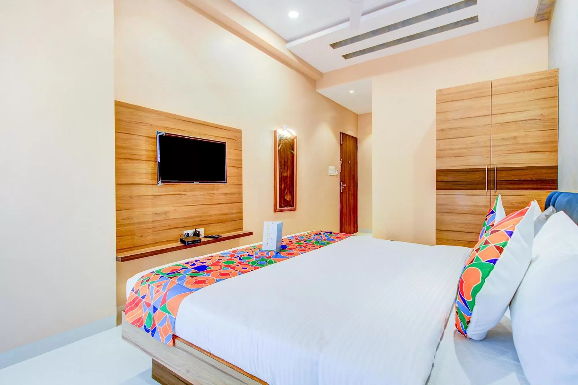 View (from property/room), Bed in FabHotel 7th Crossing Malviya Nagar