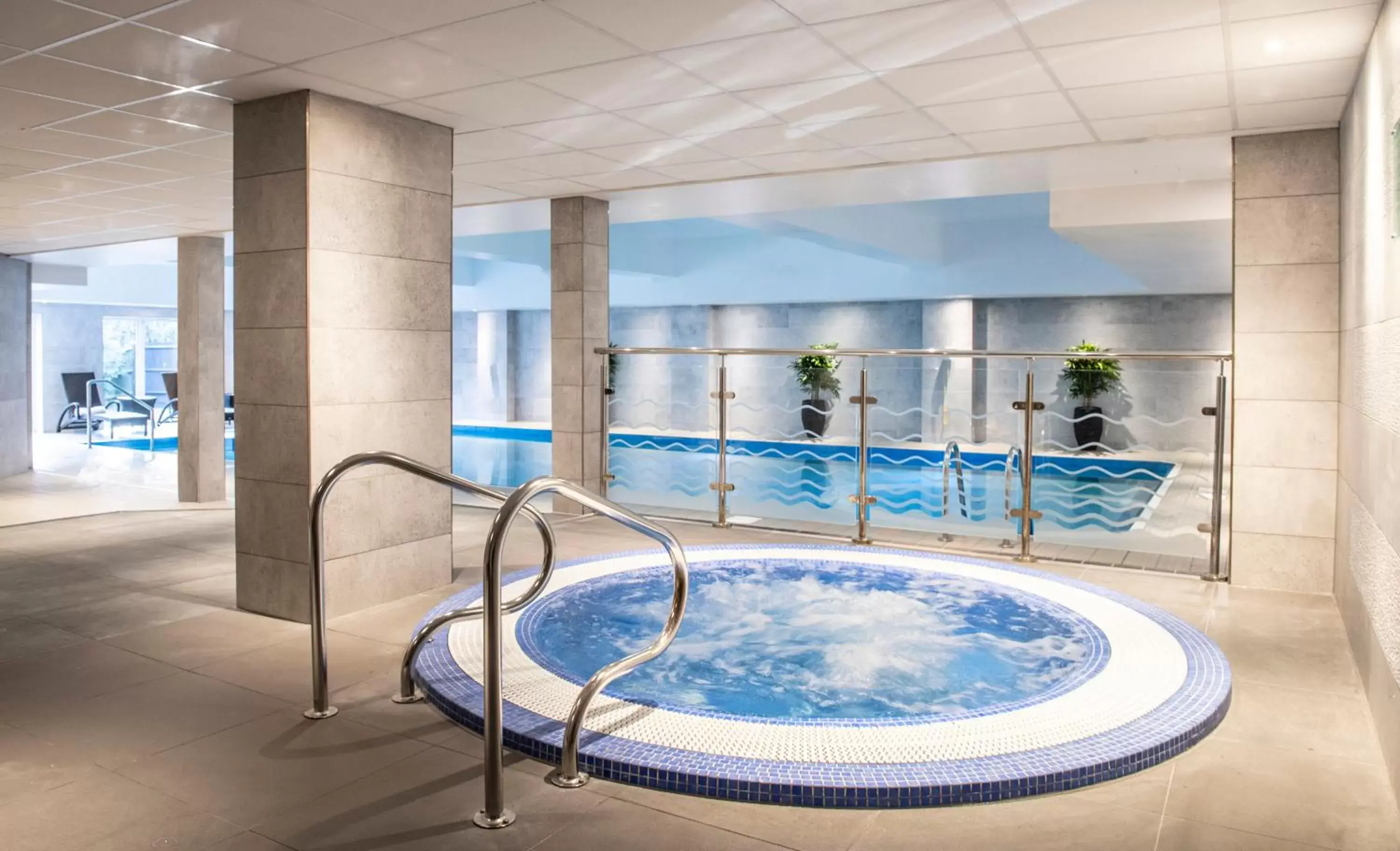 Spa and wellness centre/facilities, Swimming Pool in Nutfield Priory Hotel & Spa