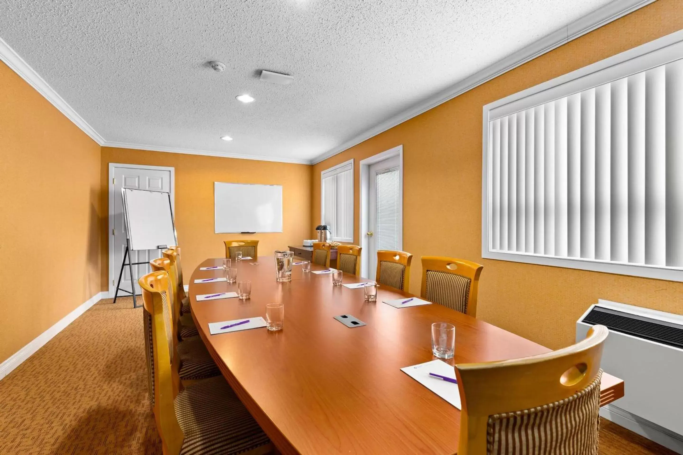 Meeting/conference room in Coast Fraser Inn