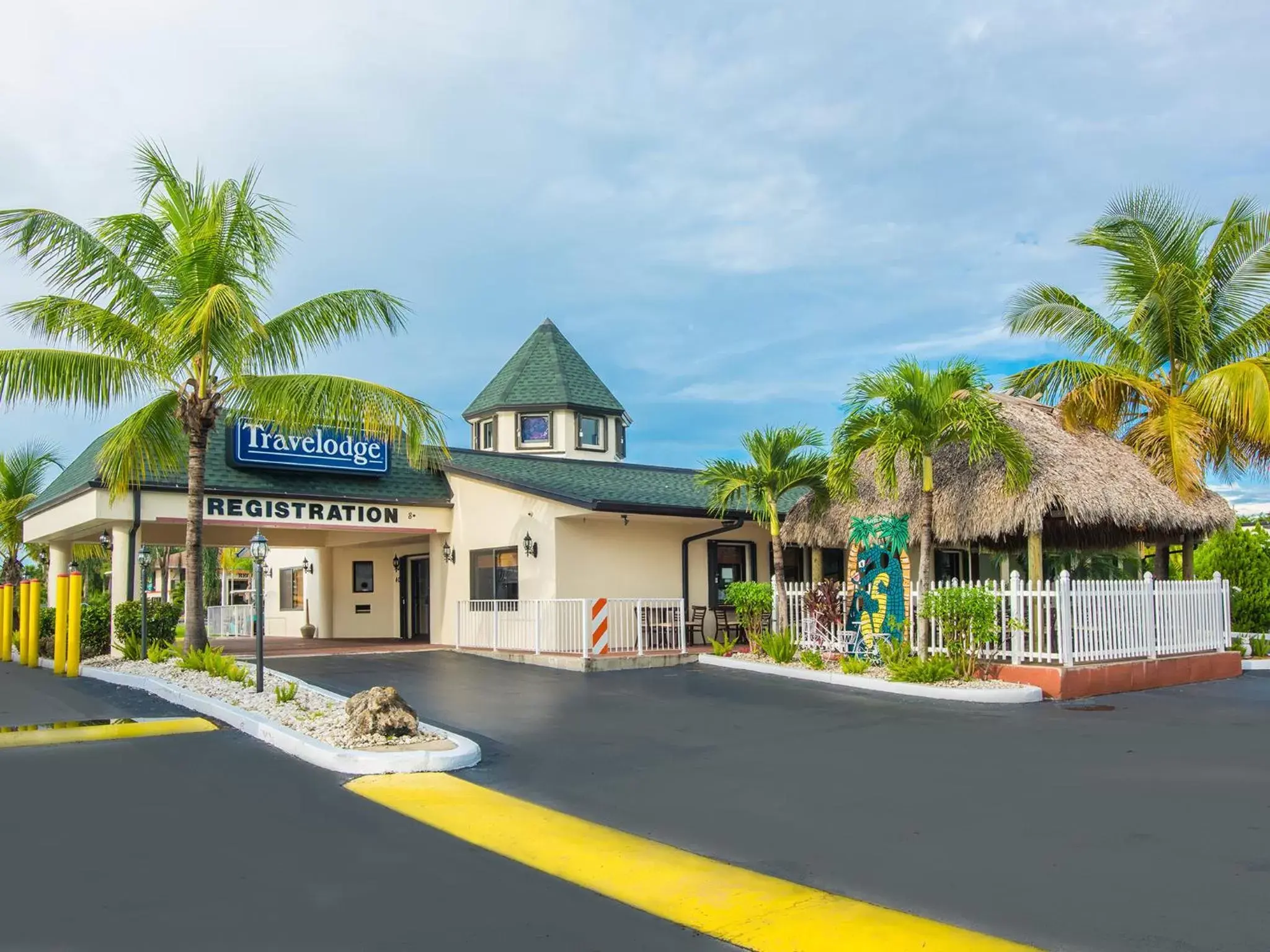 Facade/entrance, Property Building in Travelodge by Wyndham Florida City/Homestead/Everglades