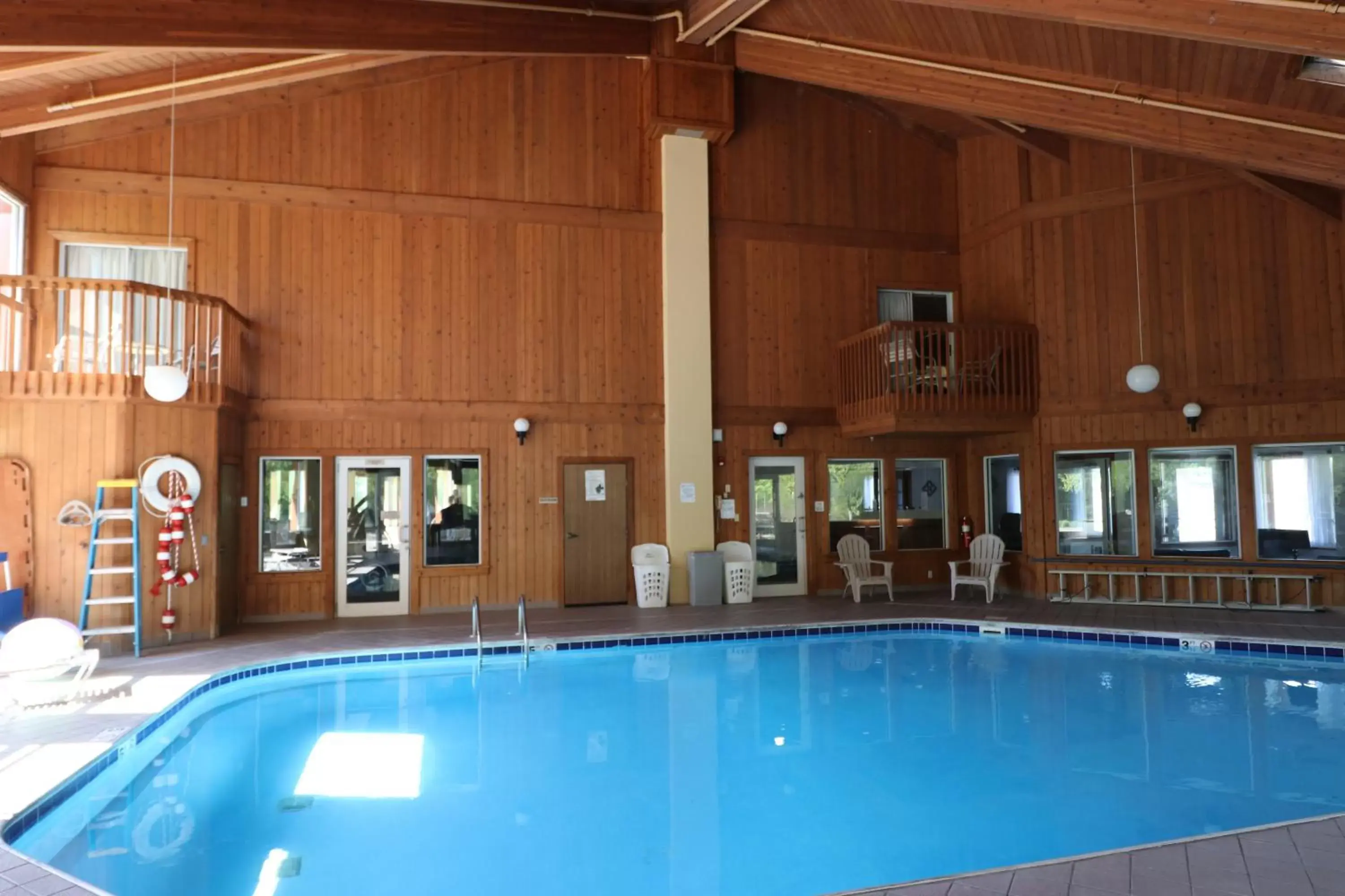 Swimming Pool in College Inn