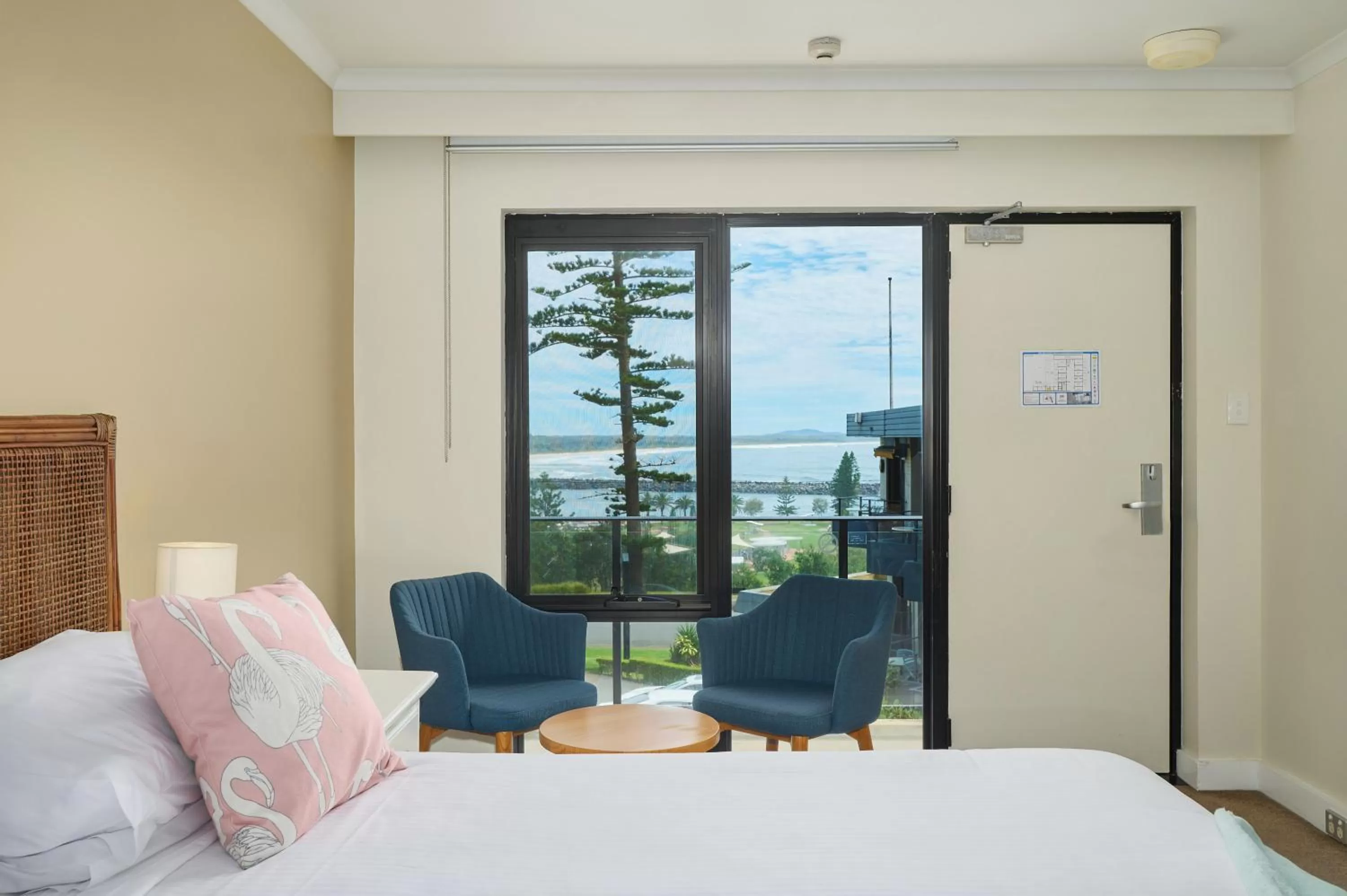Seating area, Bed in ibis Styles Port Macquarie