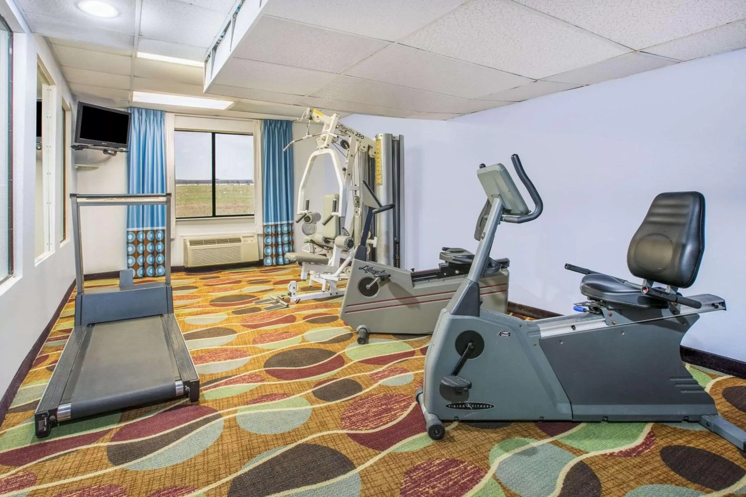 Fitness centre/facilities, Fitness Center/Facilities in Super 8 by Wyndham Garland North Dallas Area