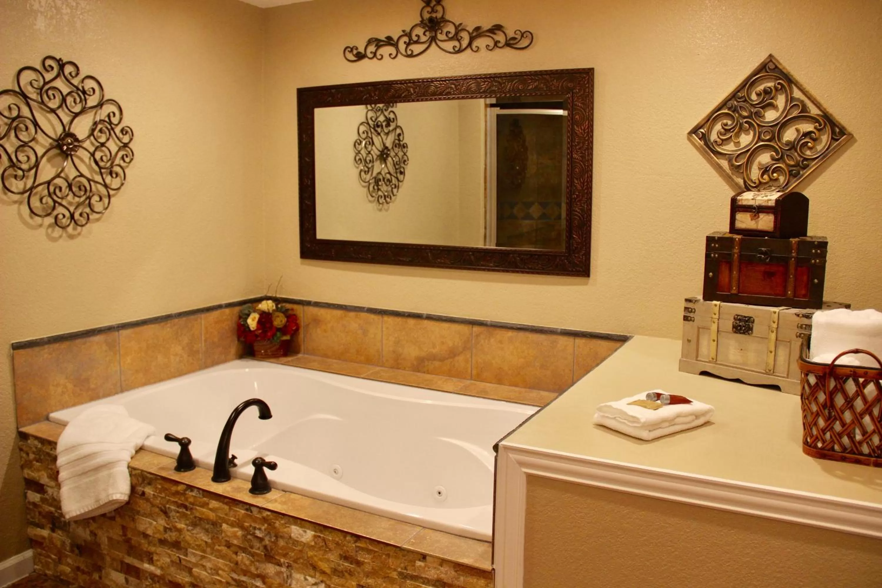 Bath, Bathroom in Maple Creek Bed&Breakfast