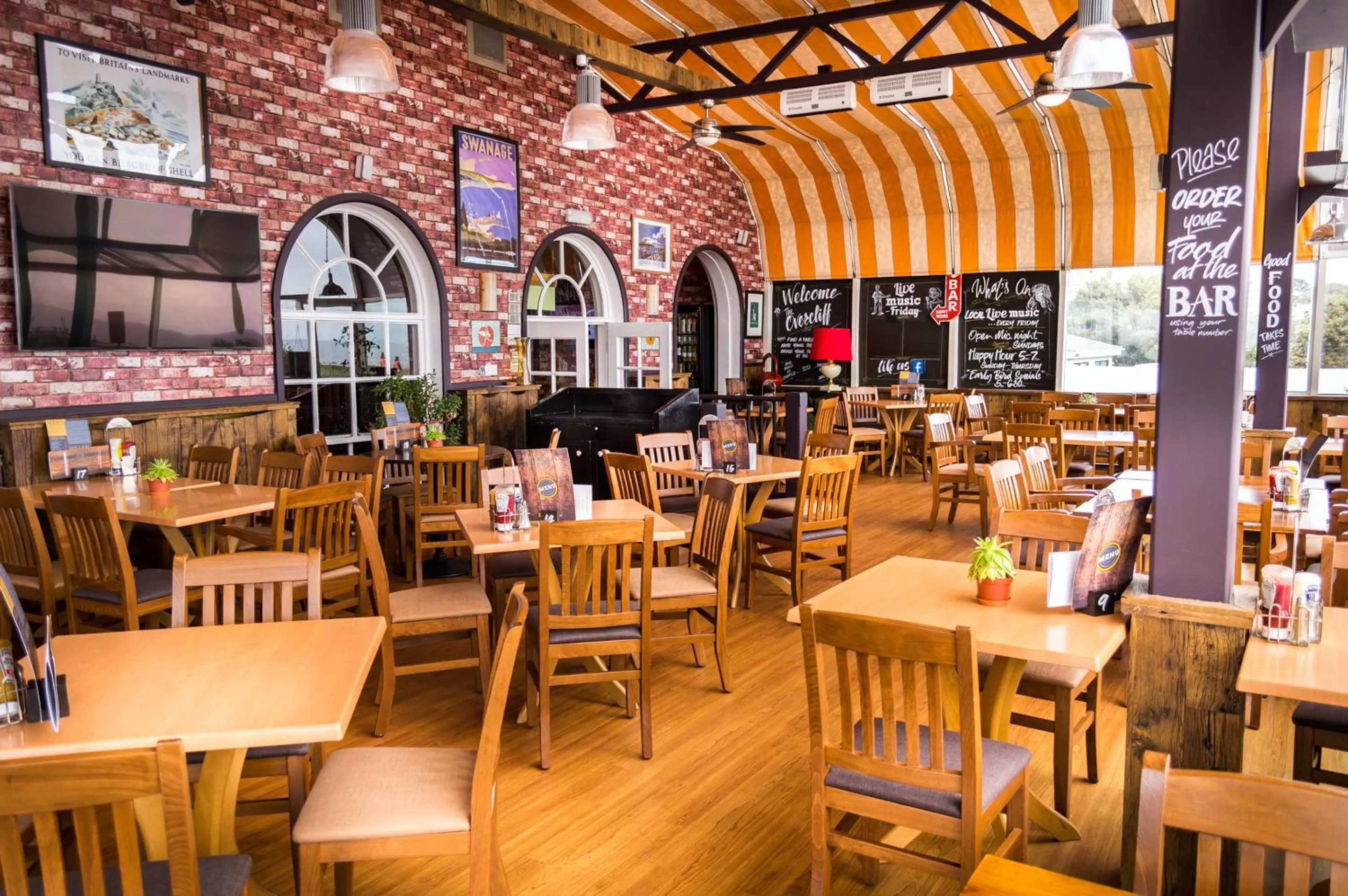 Lounge or bar in Suncliff Hotel - OCEANA COLLECTION