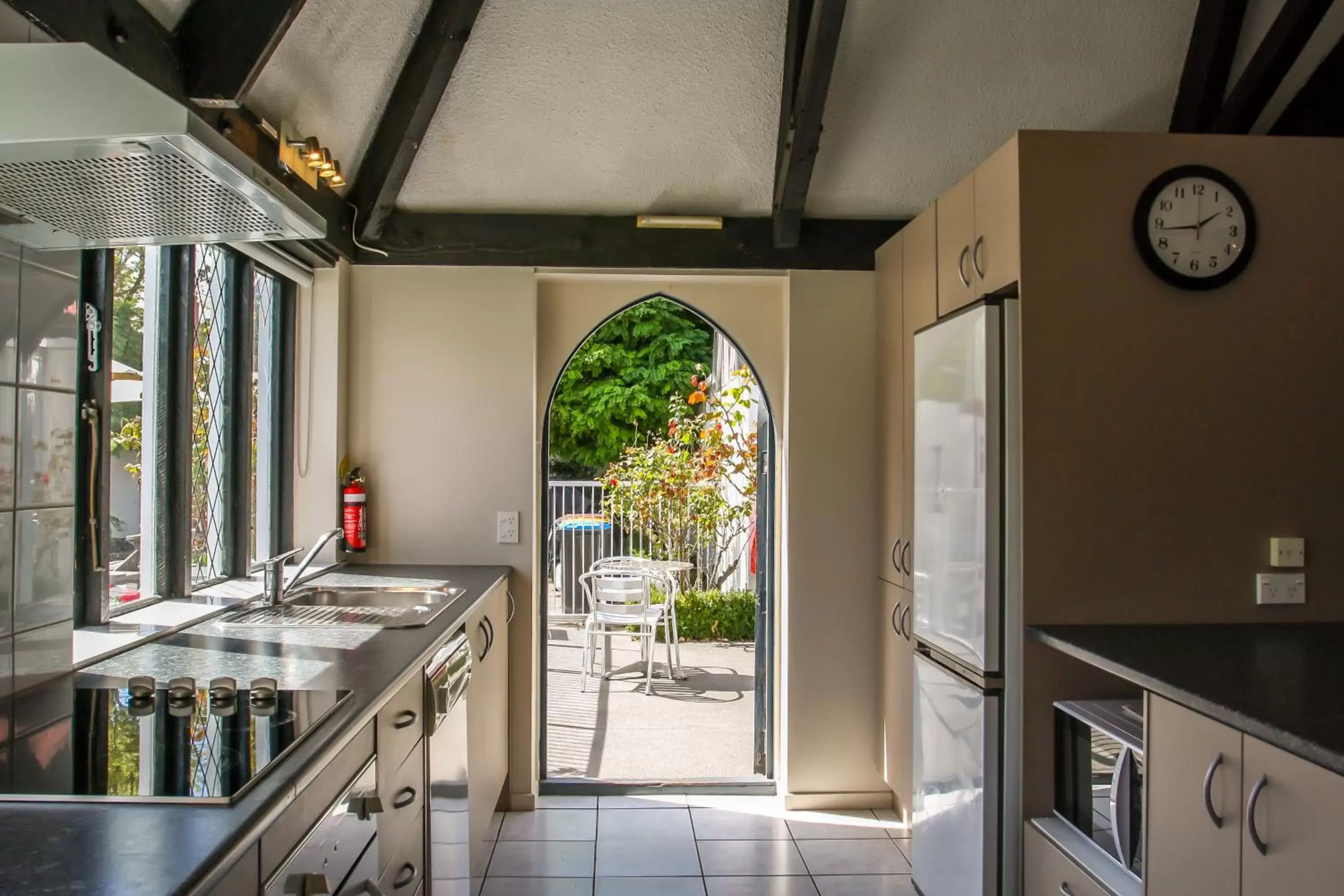 Food close-up, Kitchen/Kitchenette in Camelot Motor Lodge