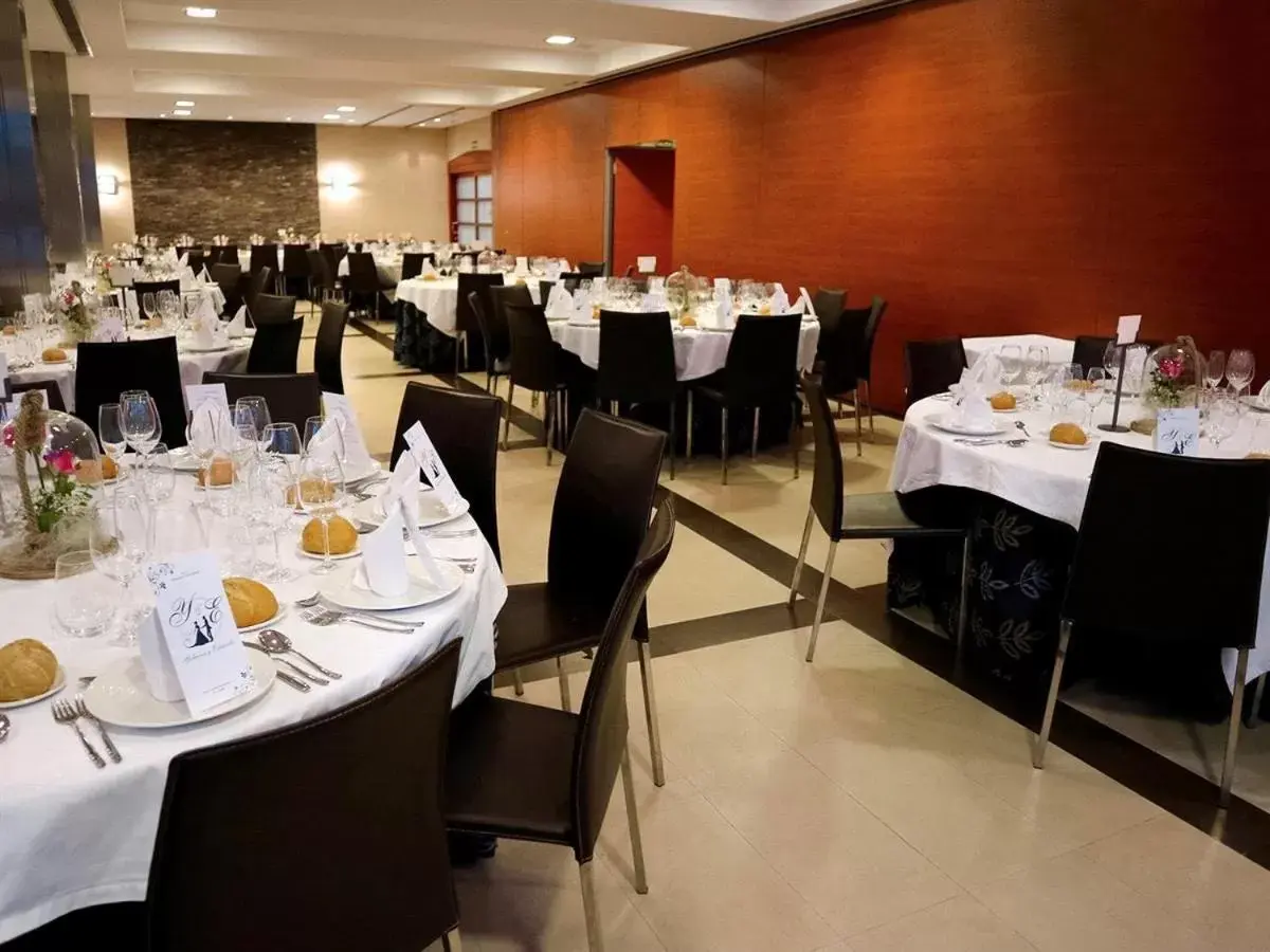 Restaurant/Places to Eat in Hotel Torremangana