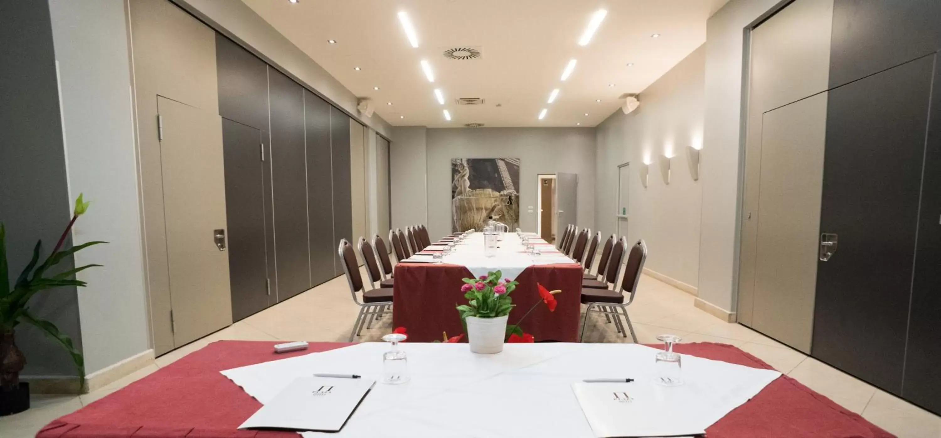 Business Area/Conference Room in Plaza Hotel Catania