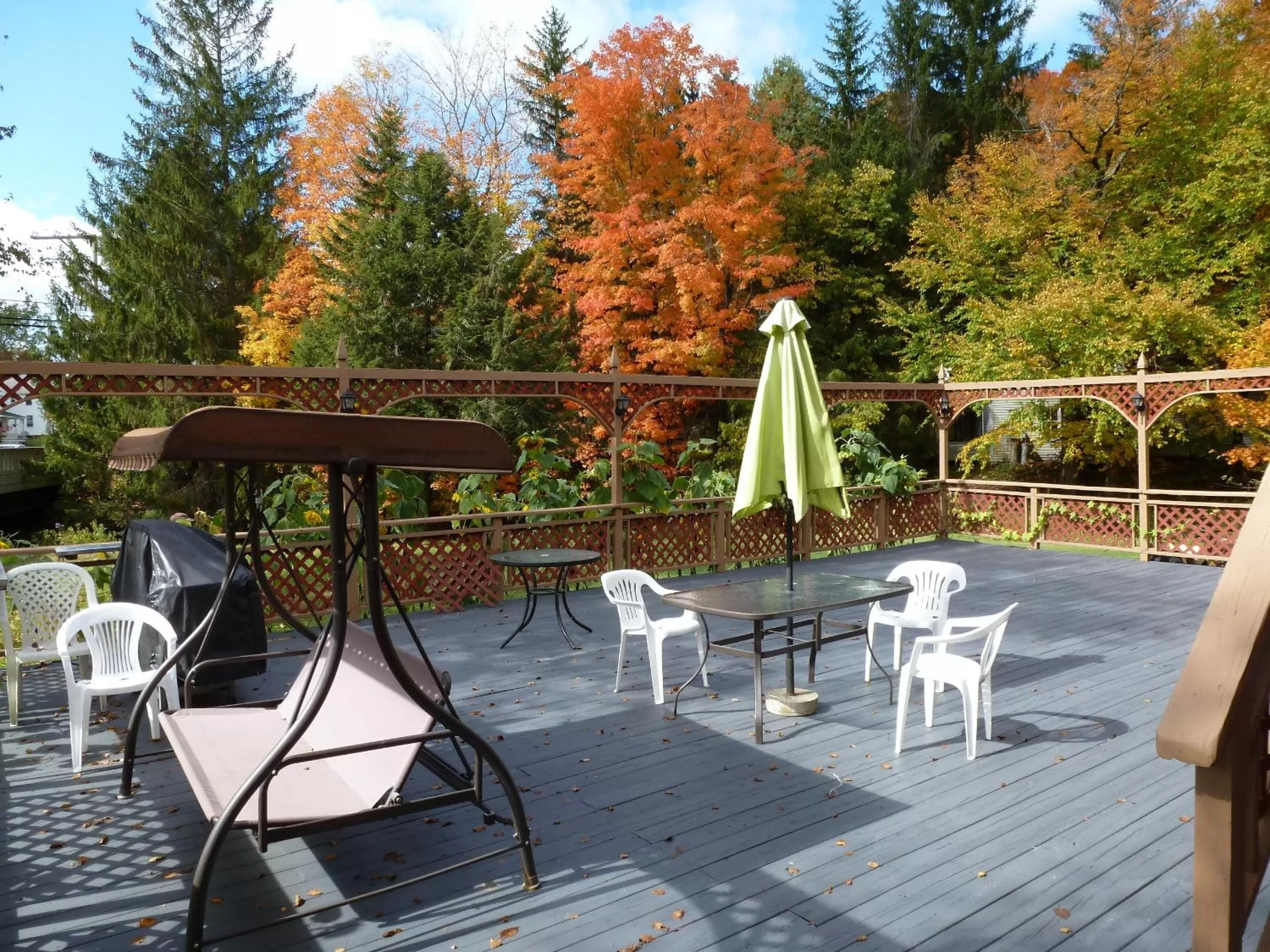 Patio, Balcony/Terrace in Viking Motel