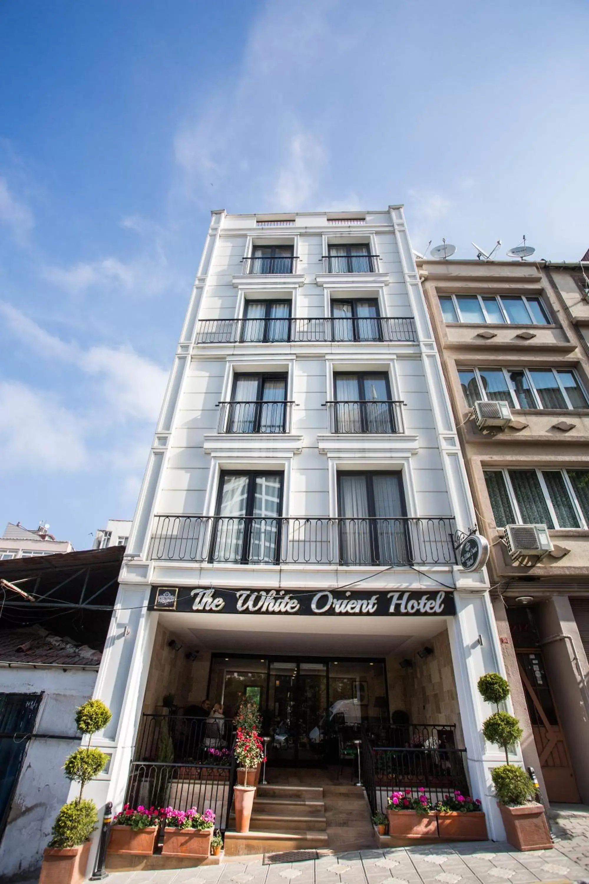 Property Building in The White Orient Hotel