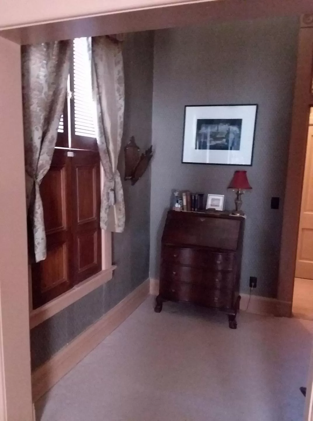 Property building, TV/Entertainment Center in LandMark Inn at the Historic Bank of Oberlin