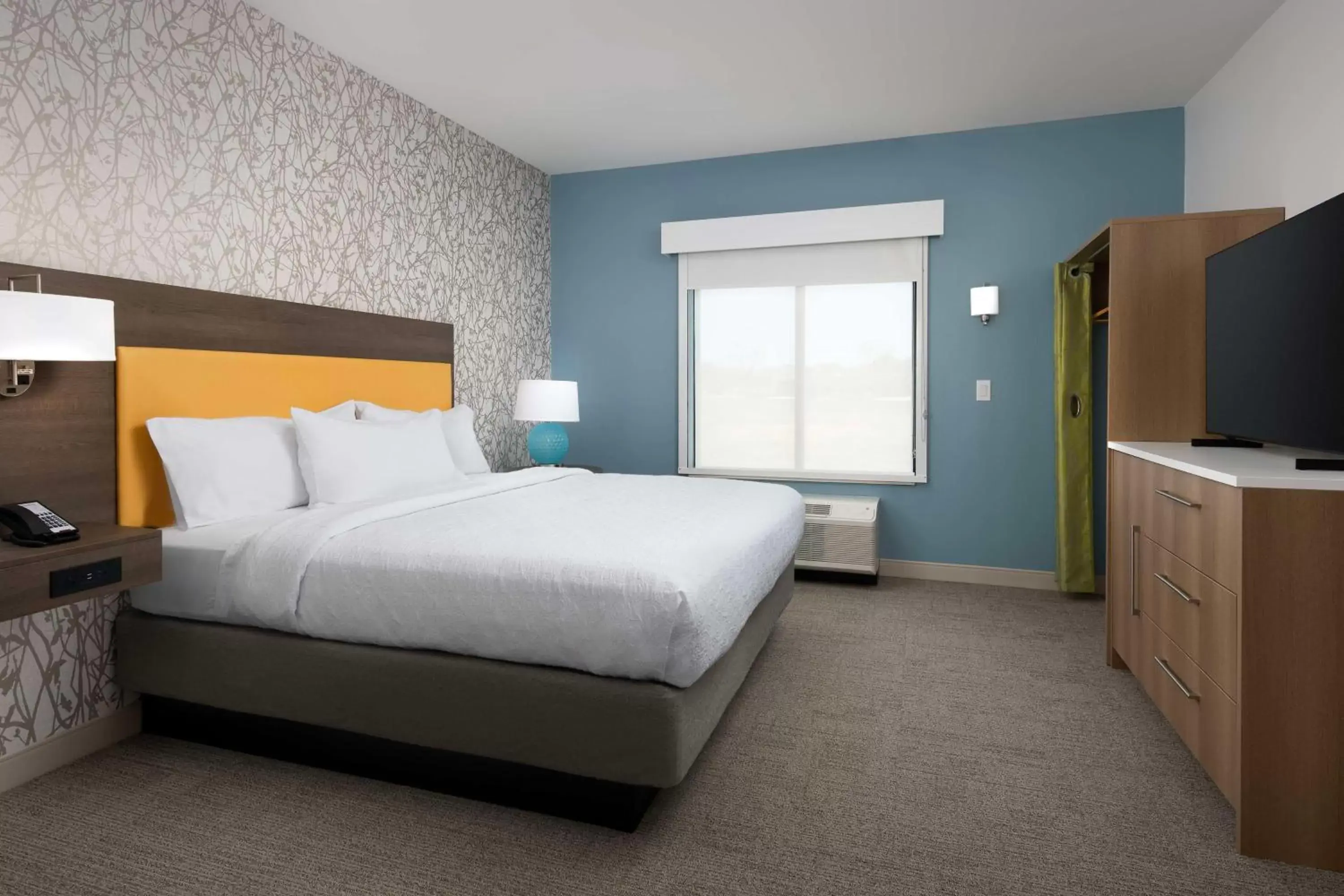 Bed in Home2 Suites By Hilton Flower Mound Dallas