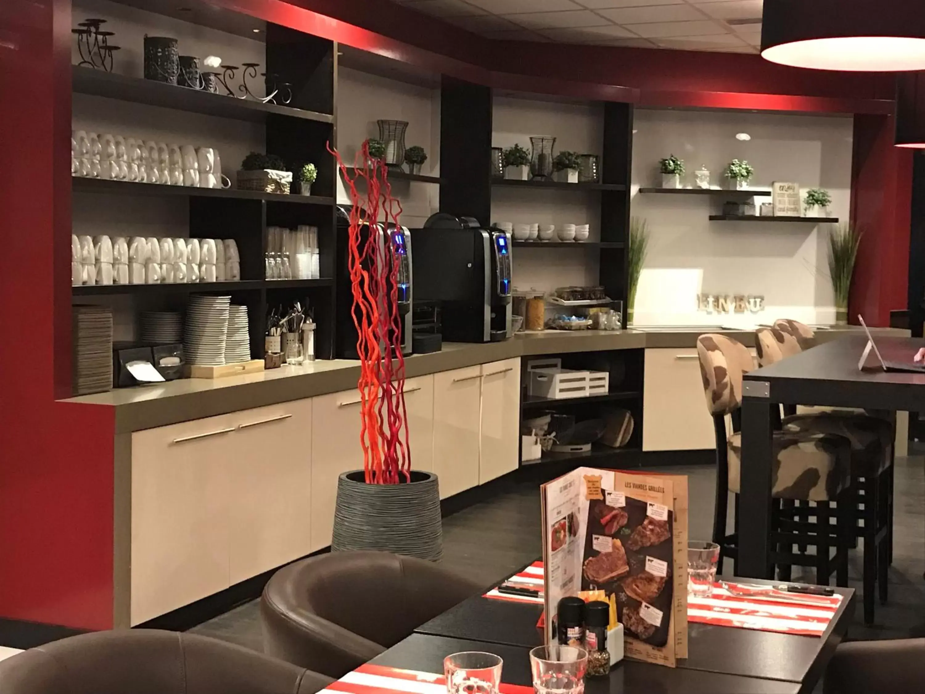 Restaurant/places to eat in ibis Styles Bordeaux Centre Mériadeck