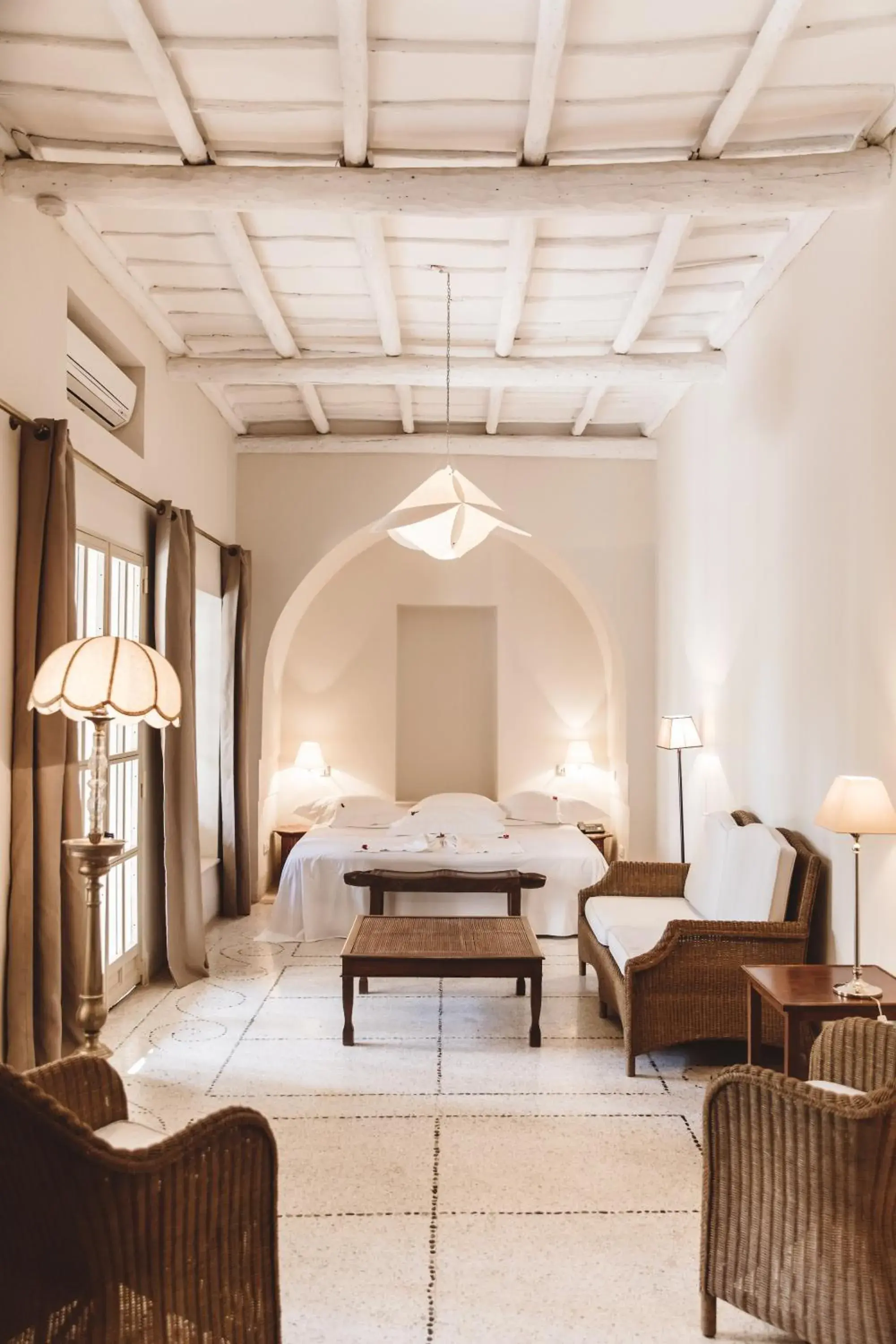 Bedroom, Seating Area in Les Deux Tours