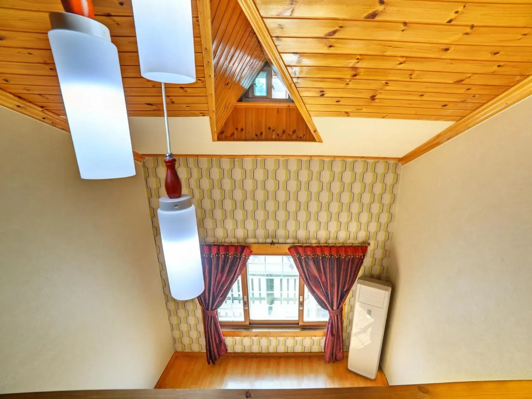 Photo of the whole room, Bunk Bed in White Cabin