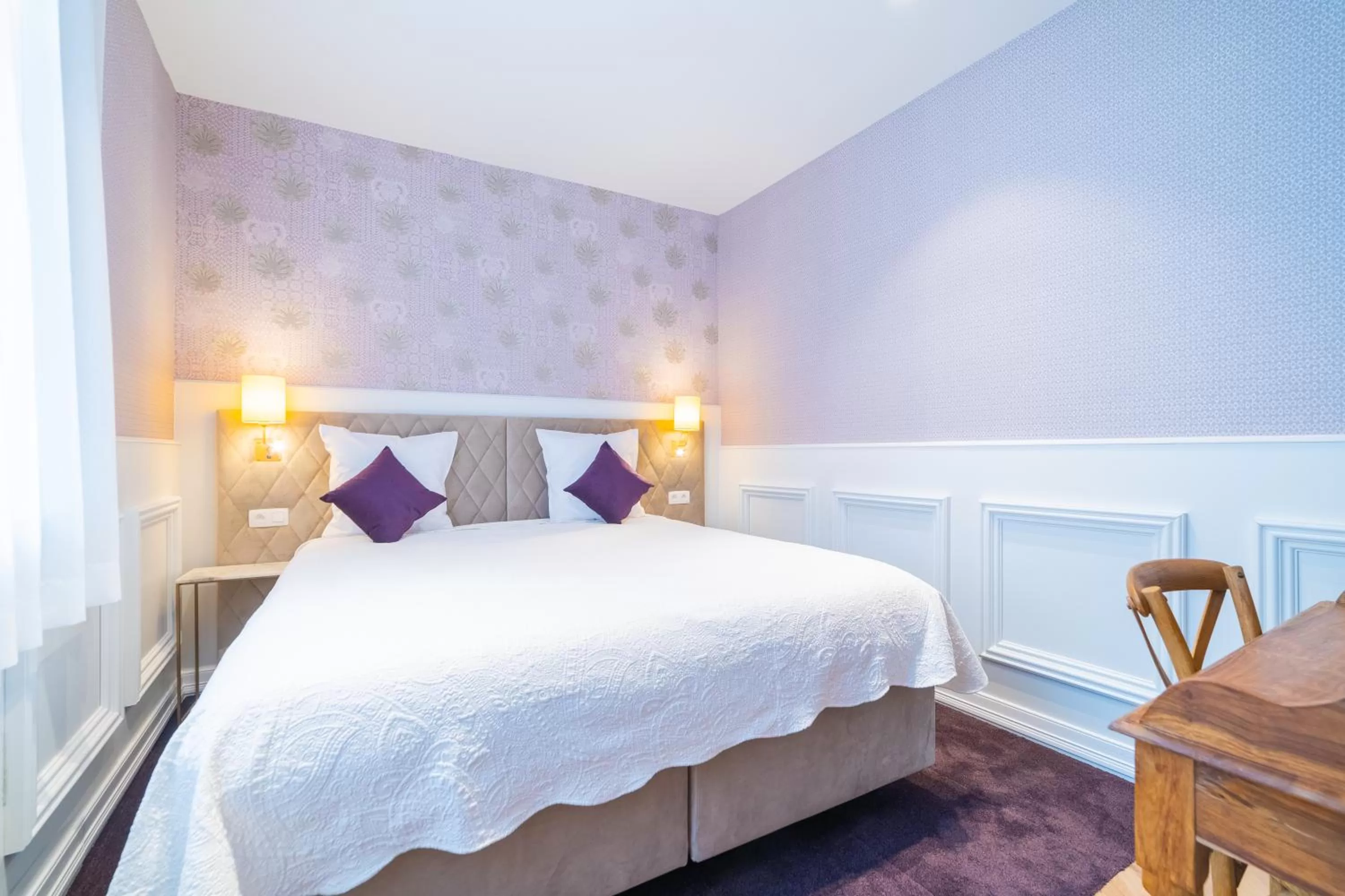 Bed in Grand Hotel Normandy by CW Hotel Collection