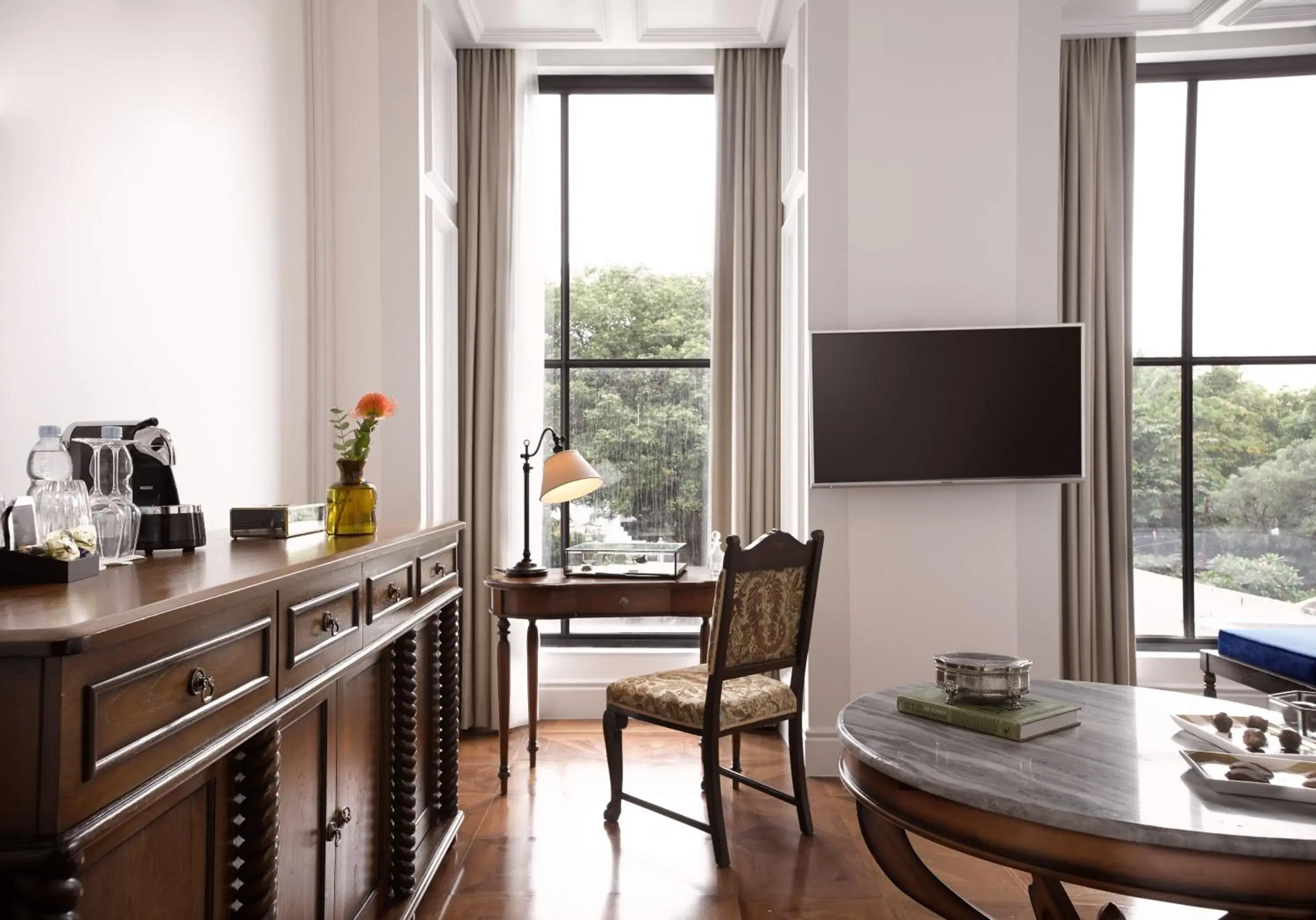 Bedroom in The Gunawarman Bedroom in The Gunawarman