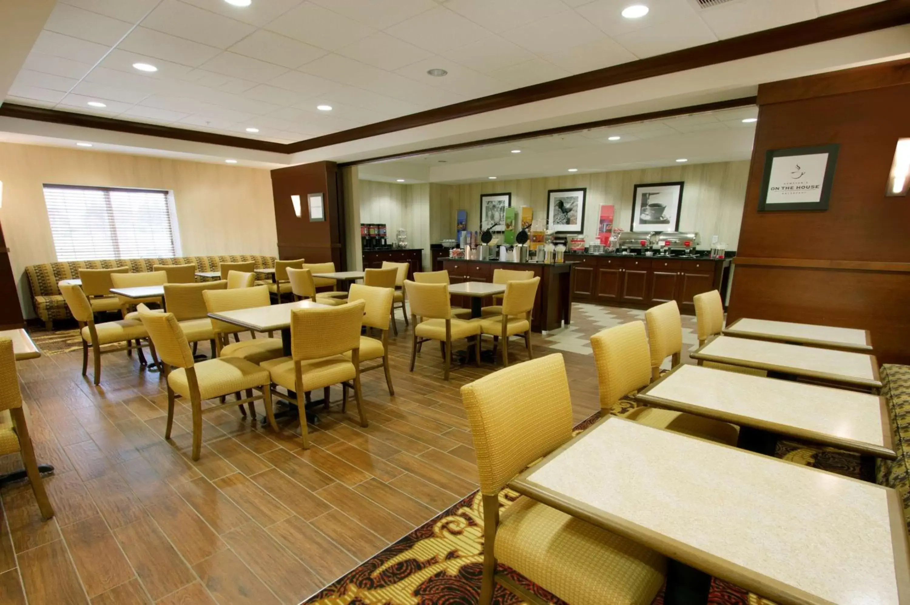 Dining area, Restaurant/Places to Eat in Hampton Inn Bangor