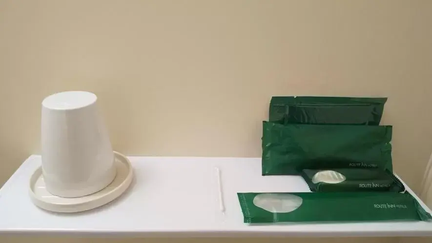 Standard Double Room with Small Double Bed - Smoking in Hotel Route-Inn Hikone Standard Double Room with Small Double Bed - Smoking in Hotel Route-Inn Hikone