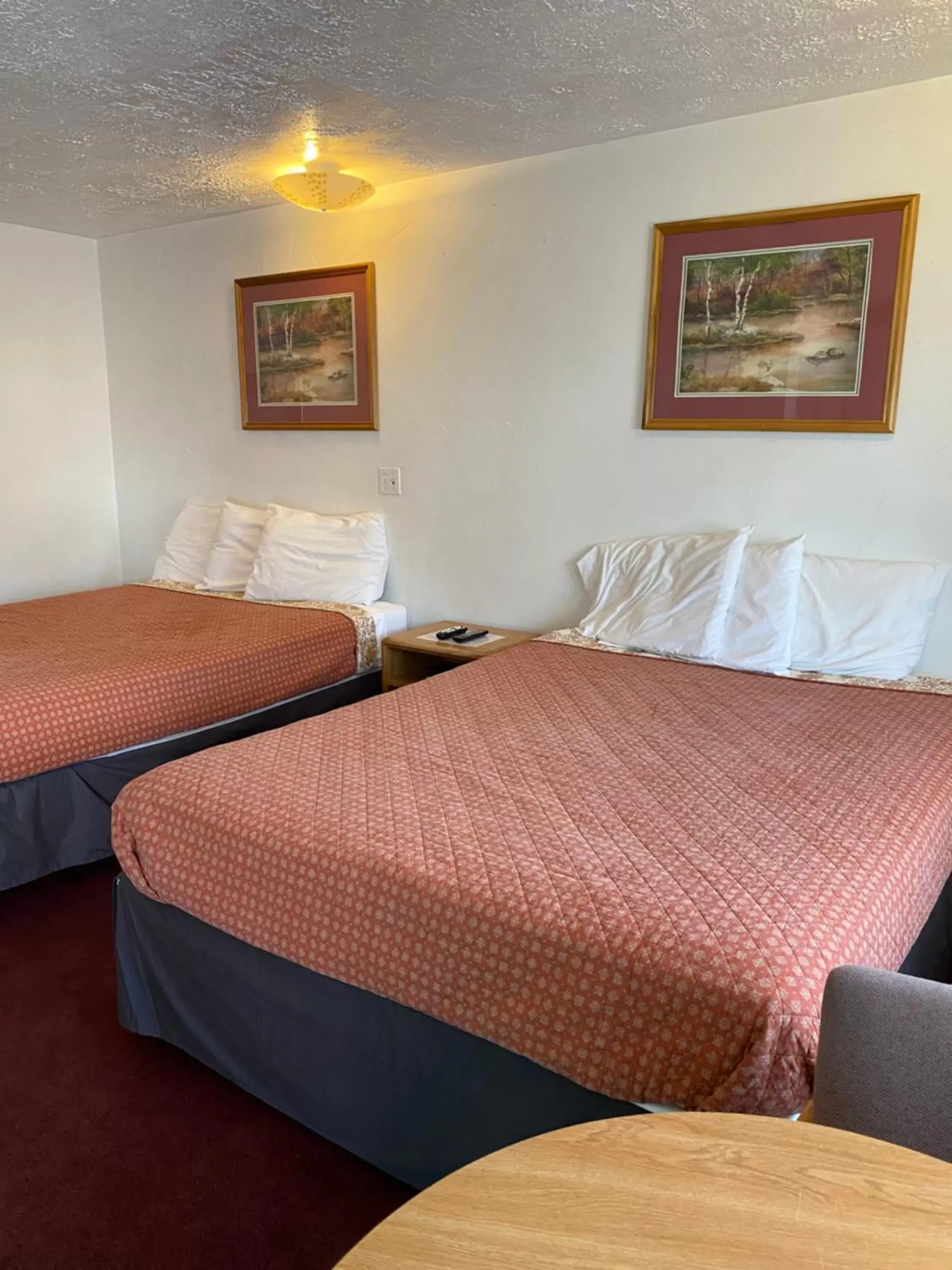 Double Room with Mountain View in Two Rivers Inn Double Room with Mountain View in Two Rivers Inn