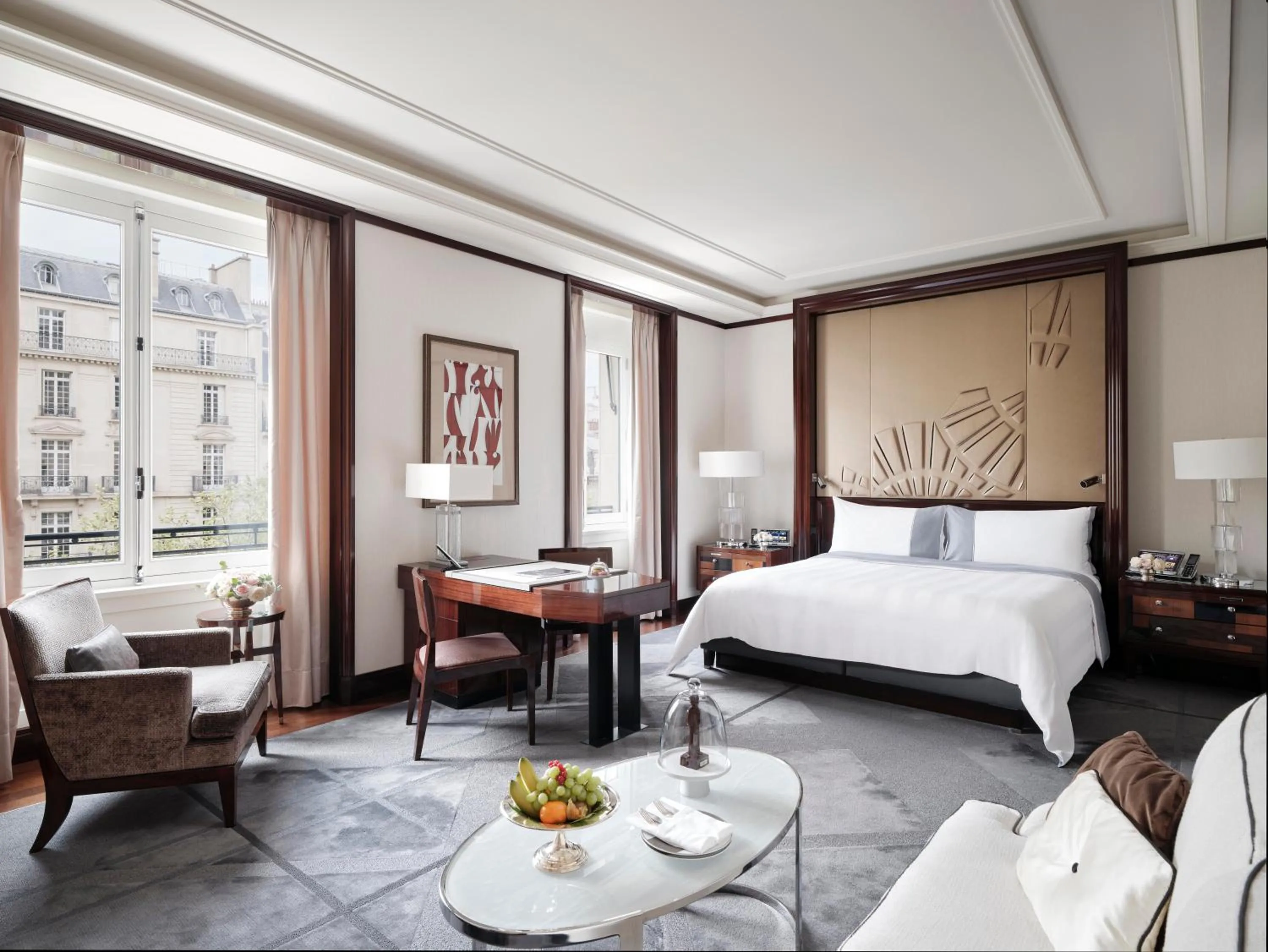 Bed in The Peninsula Paris