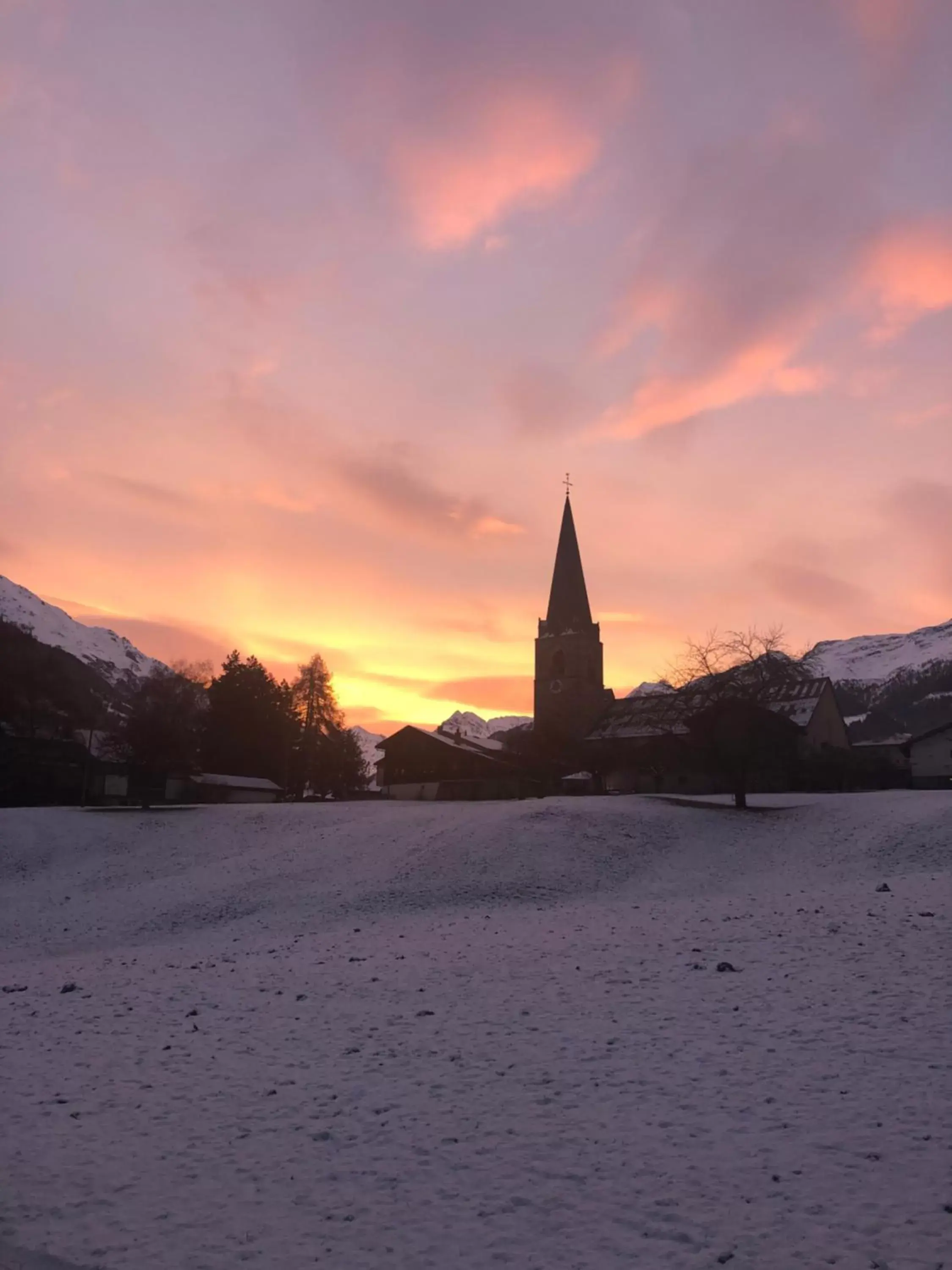 Sunrise/Sunset in Hotel de la Poste Verbier