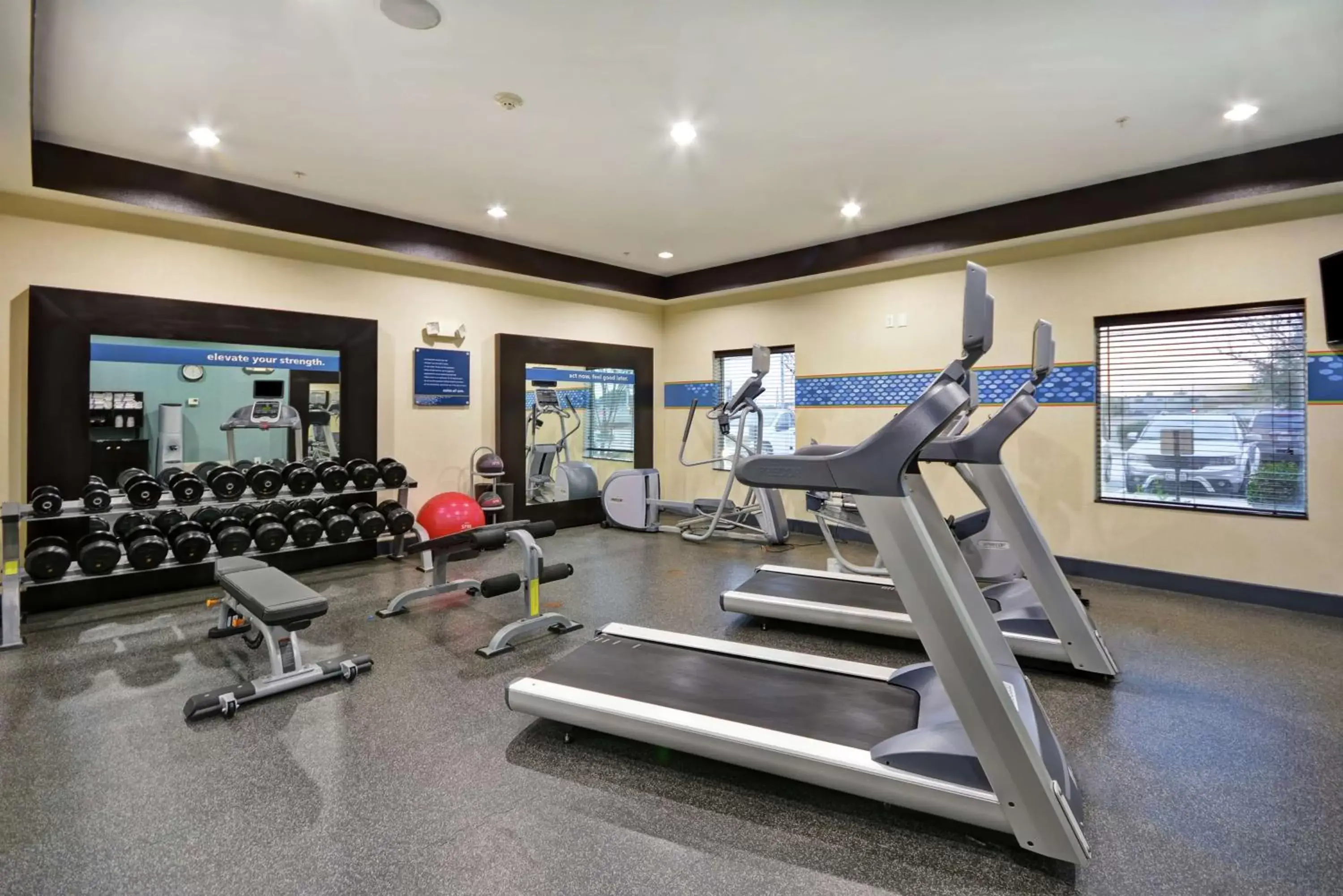 Fitness centre/facilities, Fitness Center/Facilities in Hampton Inn & Suites San Antonio/Northeast I-35