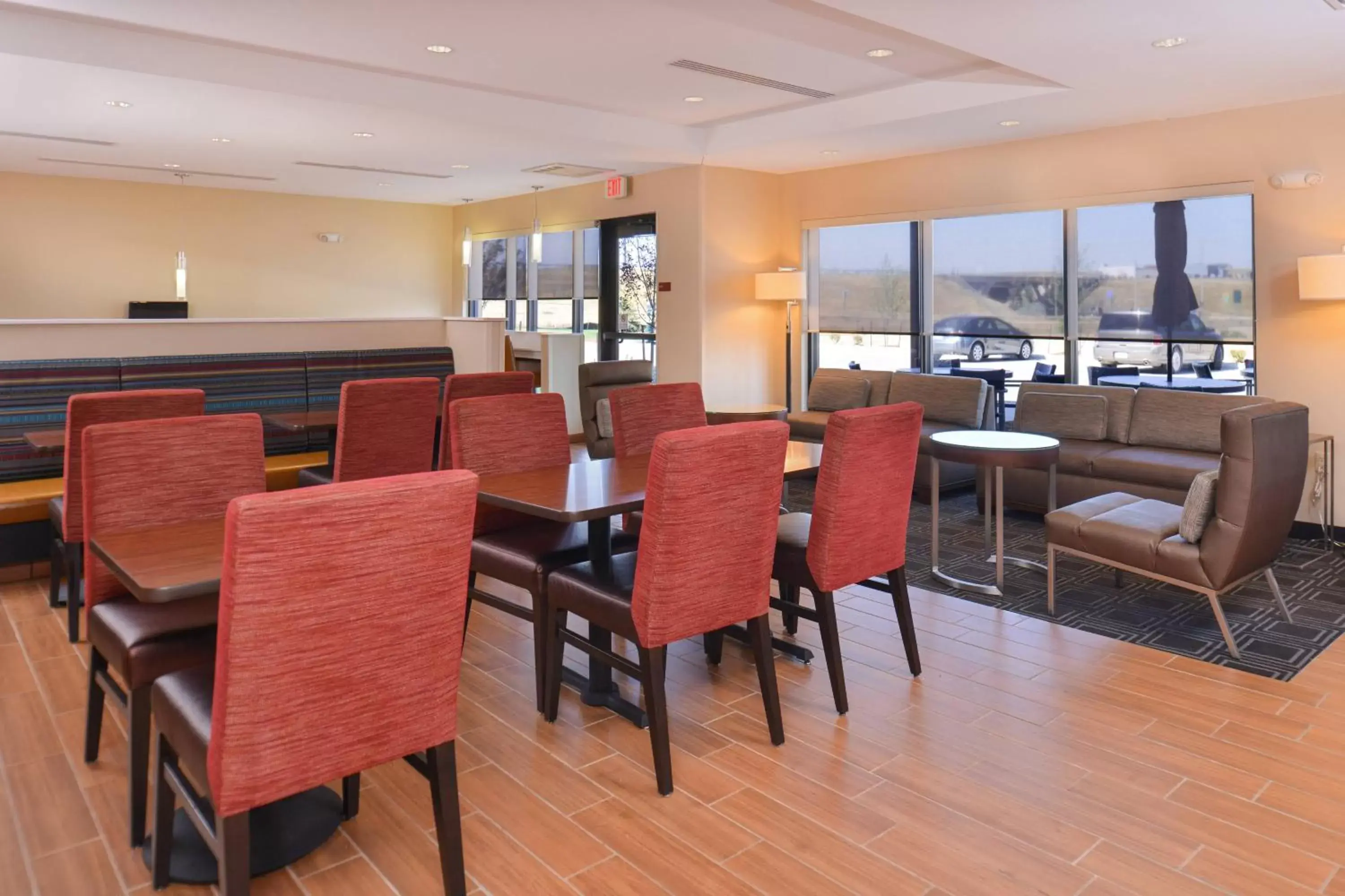 Breakfast, Restaurant/Places to Eat in TownePlace Suites by Marriott Gillette