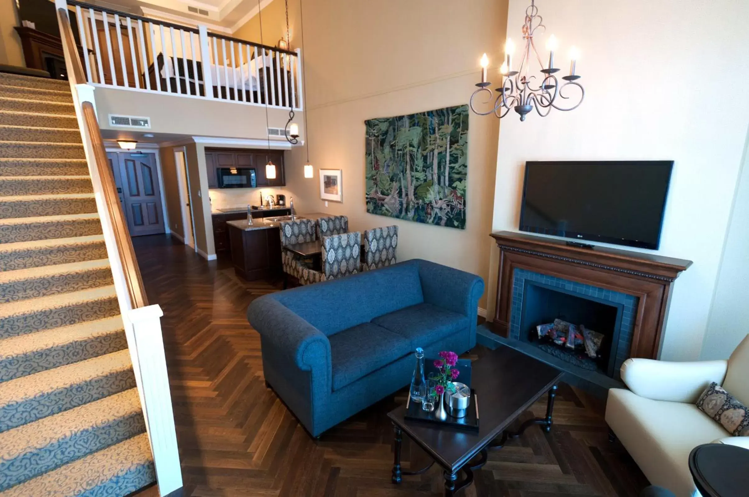 Living room, Seating Area in Oak Bay Beach Hotel