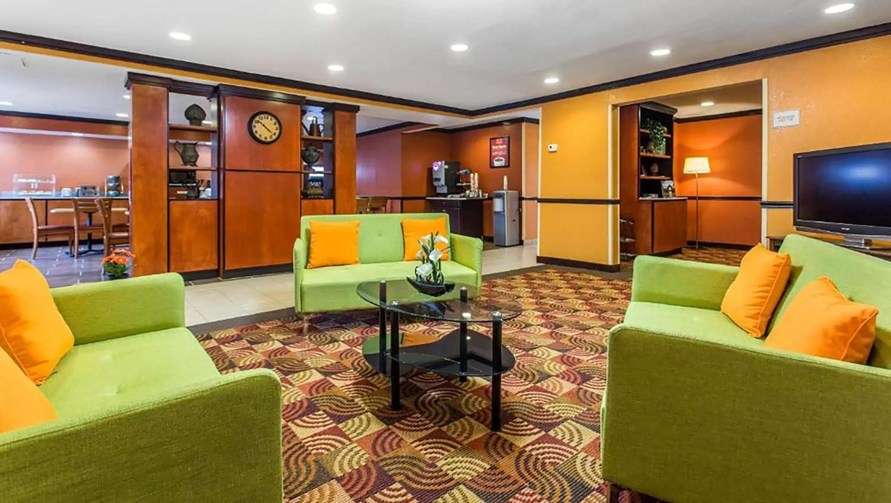 Lobby or reception in Studios & Suites 4 Less Charlotte Lobby or reception in Studios & Suites 4 Less Charlotte